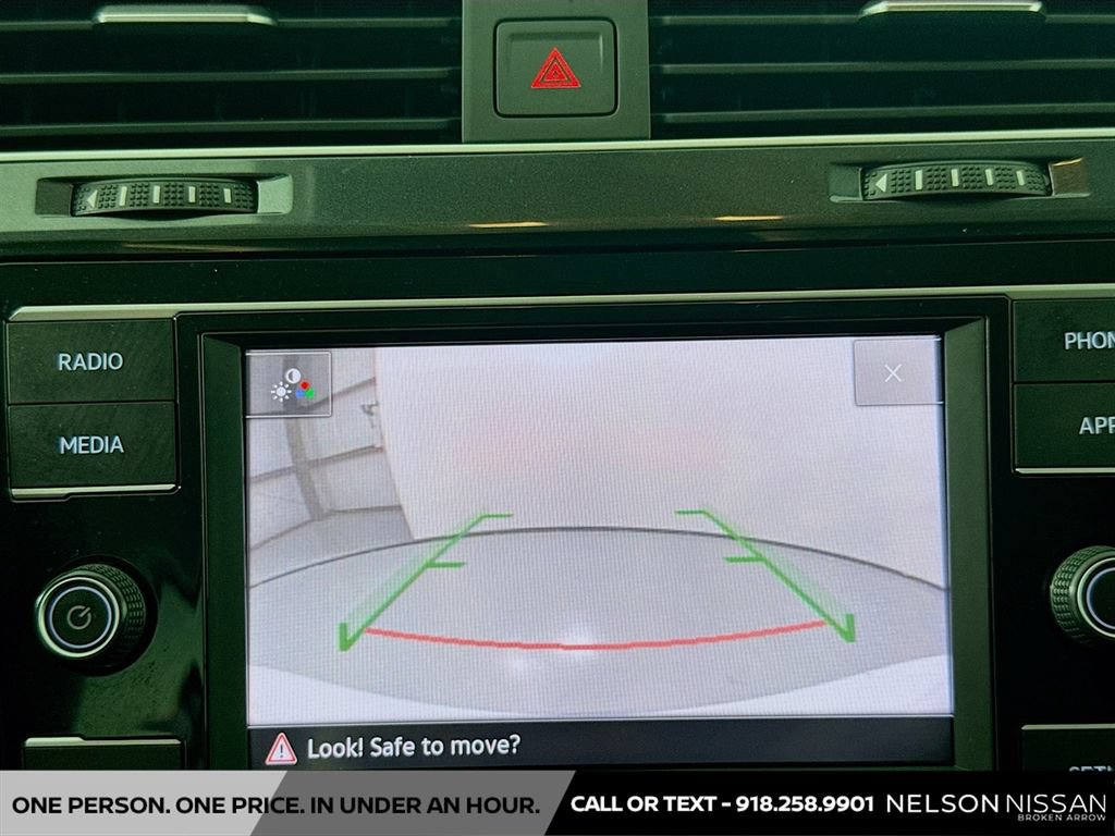 Used 2019 Volkswagen Golf S FWD image 13