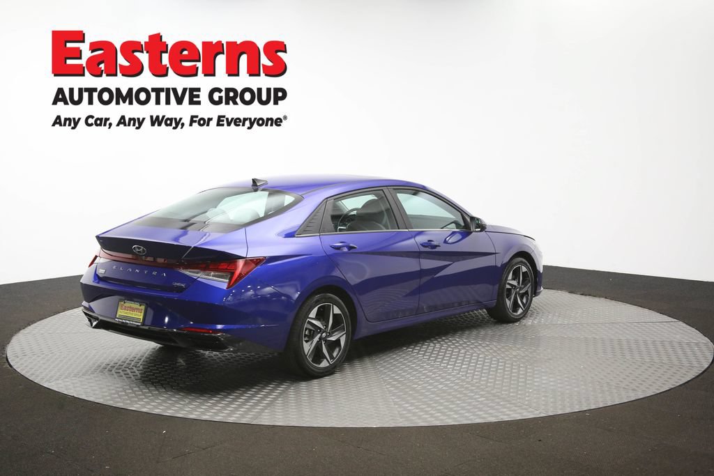 Used 2023 Hyundai Elantra Limited w/ Preferred Accessory Package FWD image 43