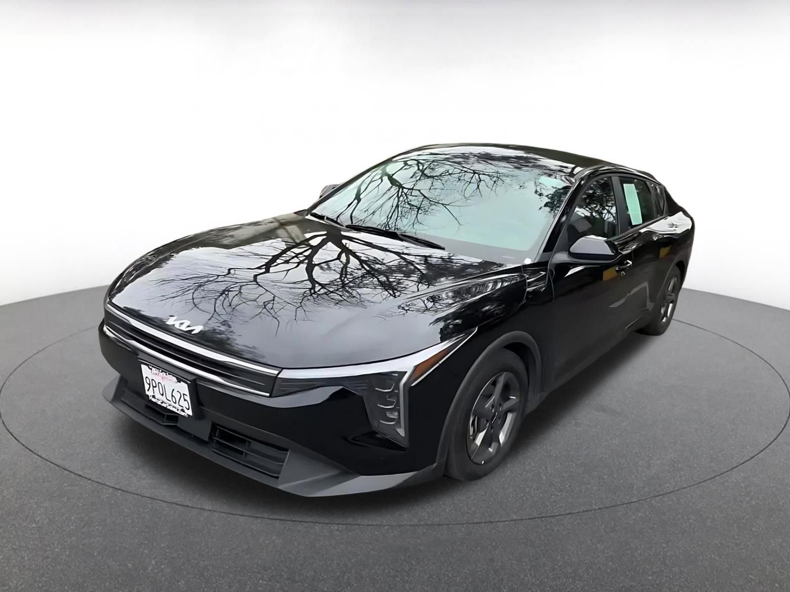 Used 2025 Kia K4 LXS image 7