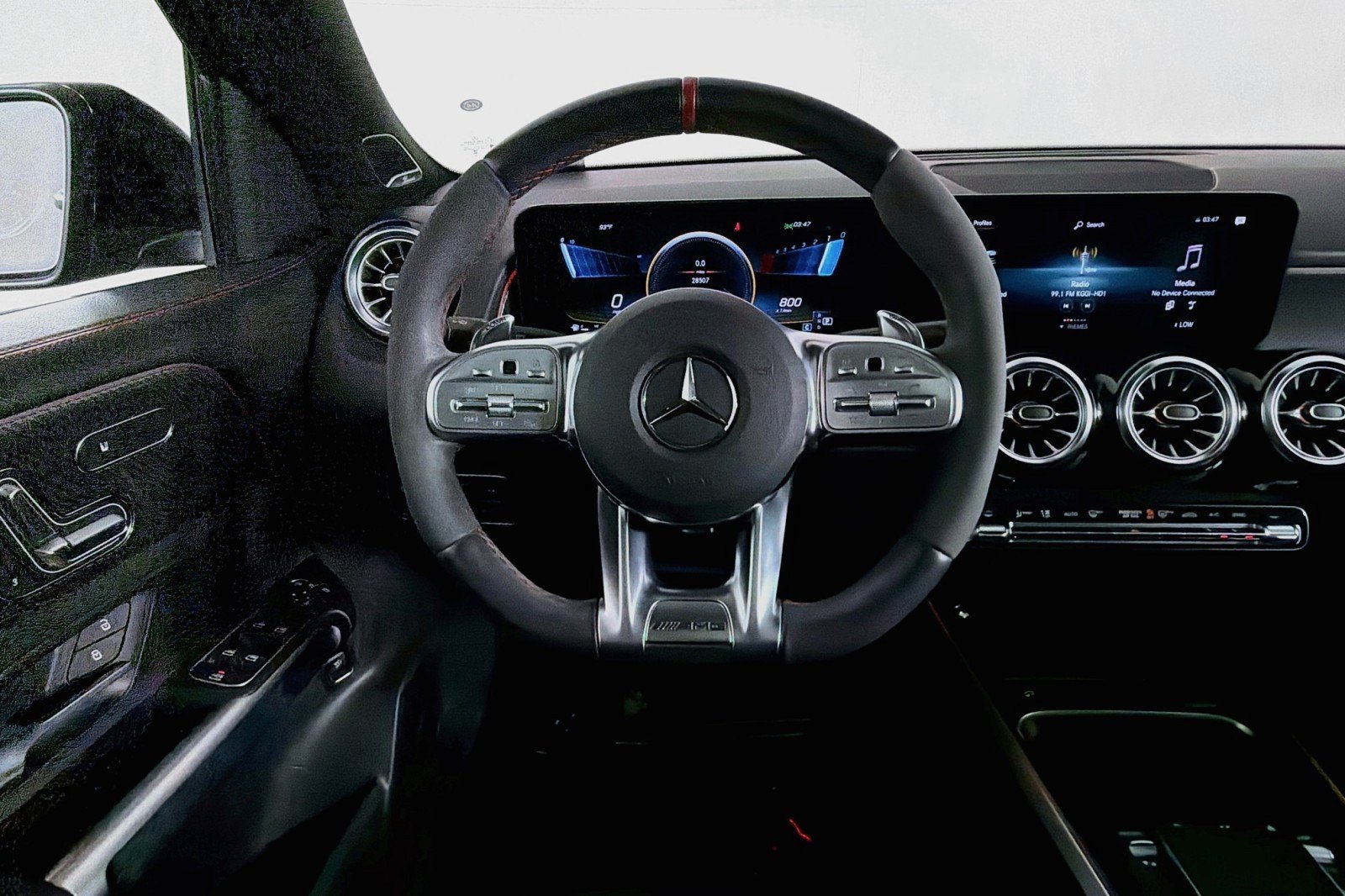 Certified 2023 Mercedes-Benz GLB 35 AMG 4MATIC image 6