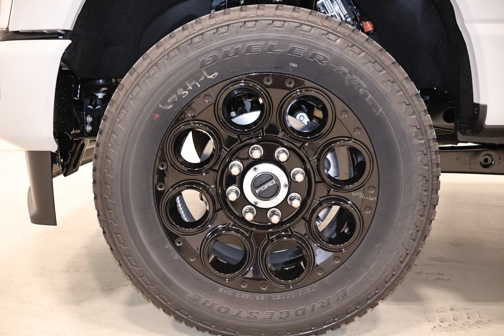 New 2026 Ford F350 Lariat w/ Black Appearance Package AWD/4WD image 43