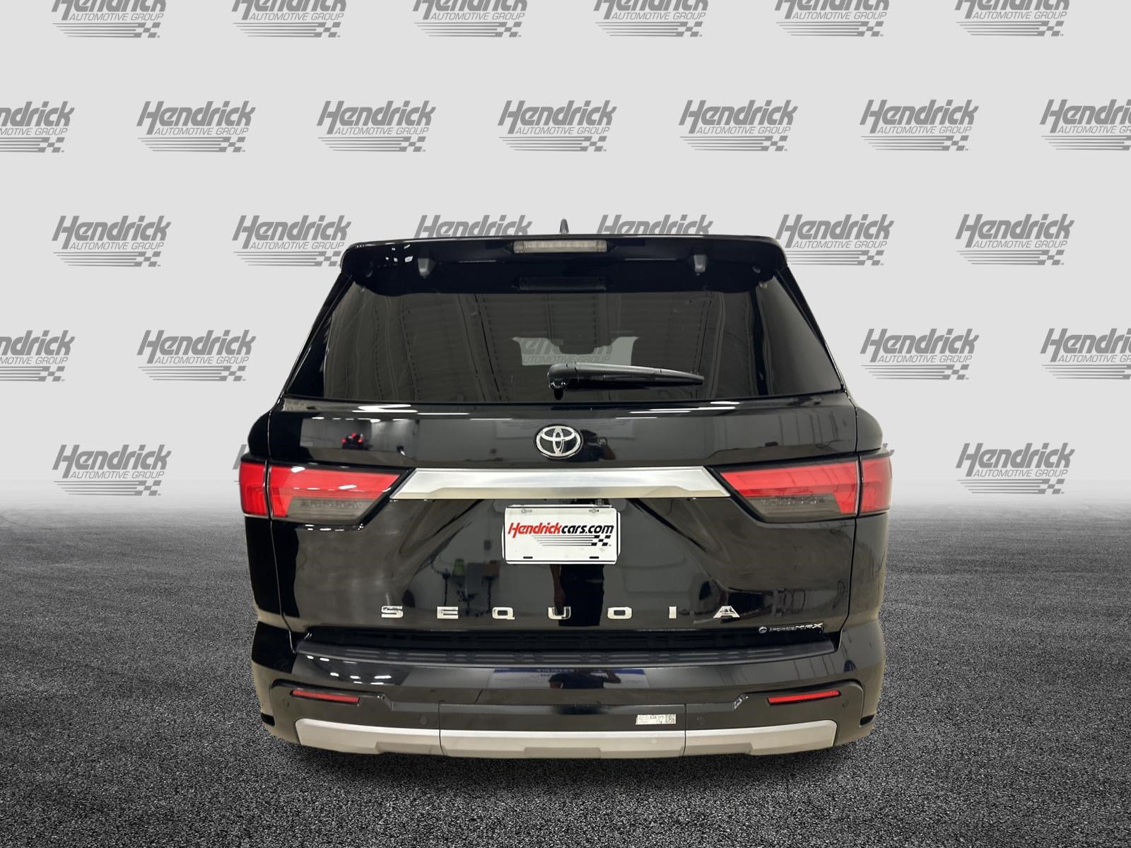 Used 2025 Toyota Sequoia Capstone AWD/4WD image 9