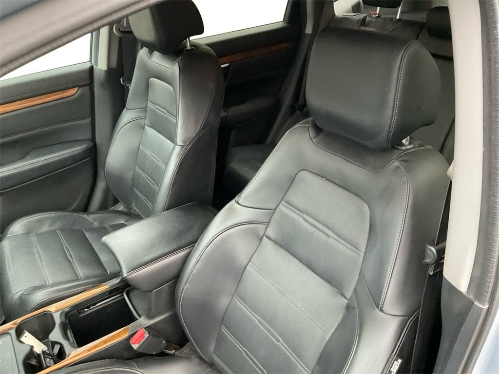 Used 2020 Honda CR-V Touring image 28