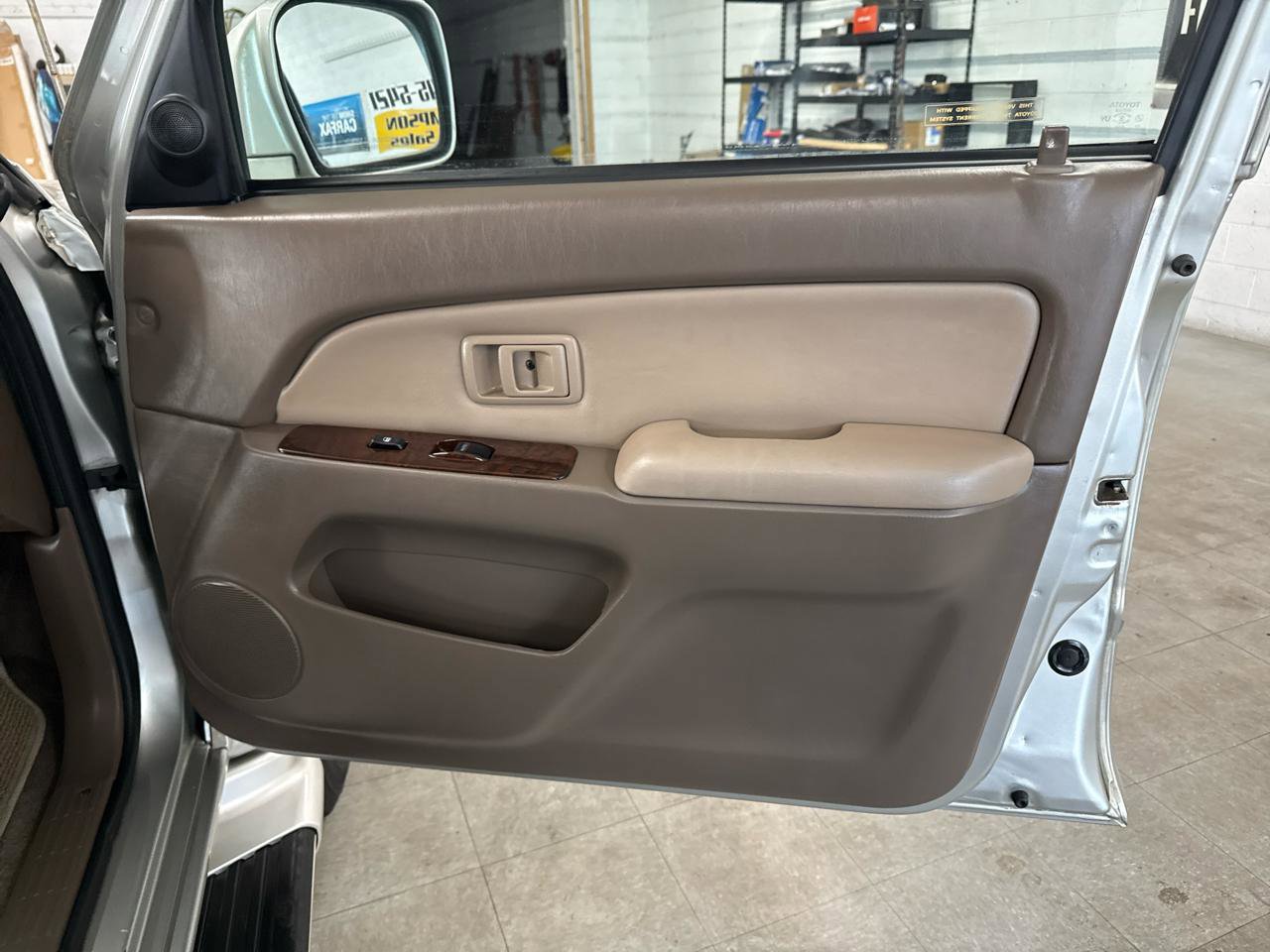 Used 2001 Toyota 4Runner Limited image 51