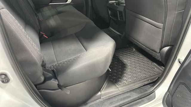 Used 2022 Toyota Tundra SR5 AWD/4WD image 32
