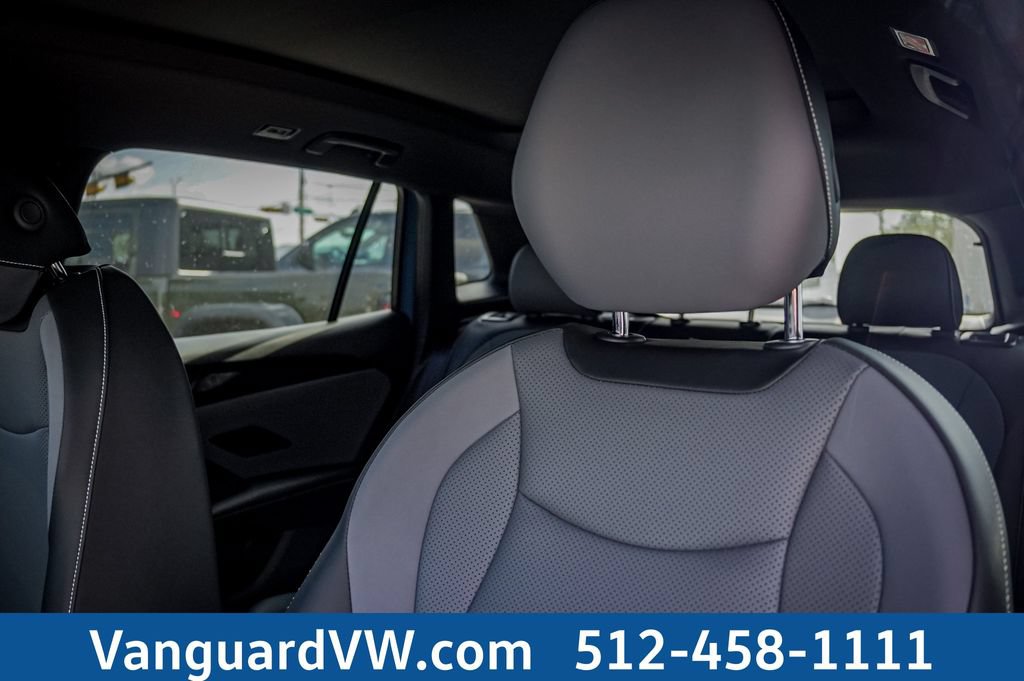 New 2026 Volkswagen Tiguan SE R-Line FWD image 12