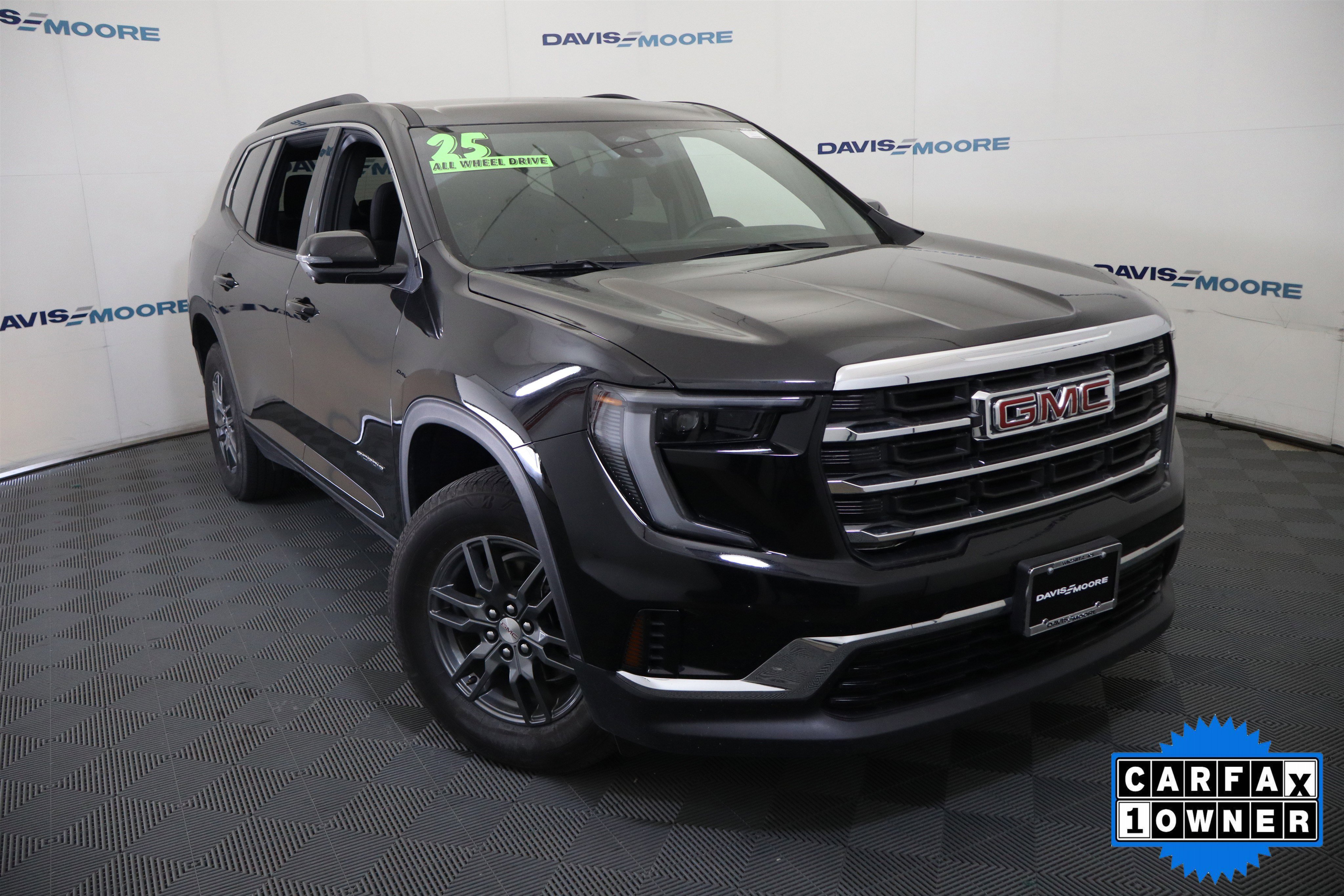 Used 2025 GMC Acadia Elevation AWD/4WD image 2