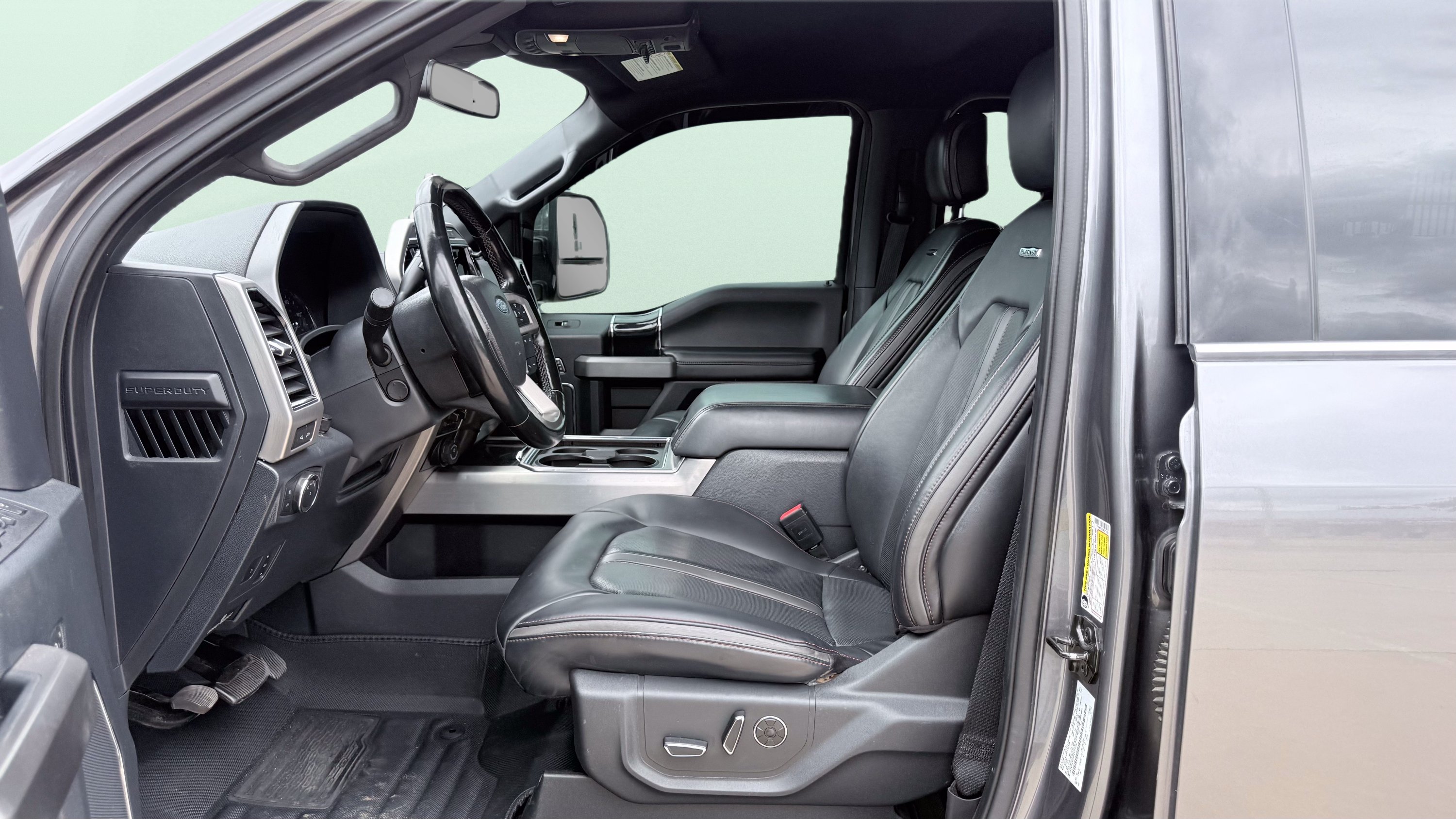 Used 2022 Ford F250 Platinum AWD/4WD image 19