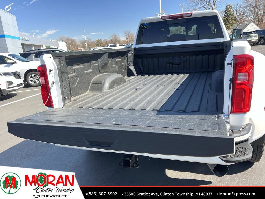 Certified 2025 Chevrolet Silverado 3500 High Country w/ High Country Premium Package image 14