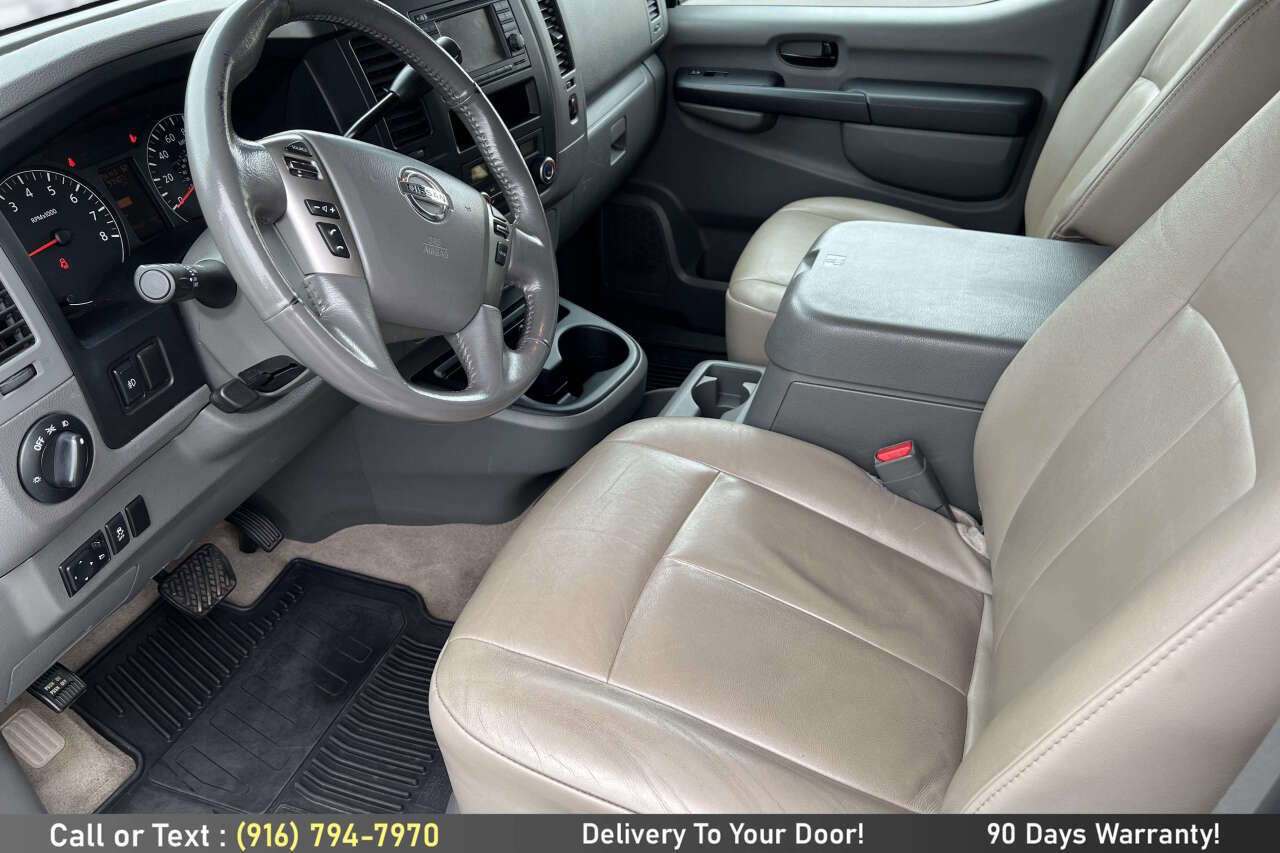 Used 2013 Nissan NV 3500 SL w/ Technology Pkg image 10