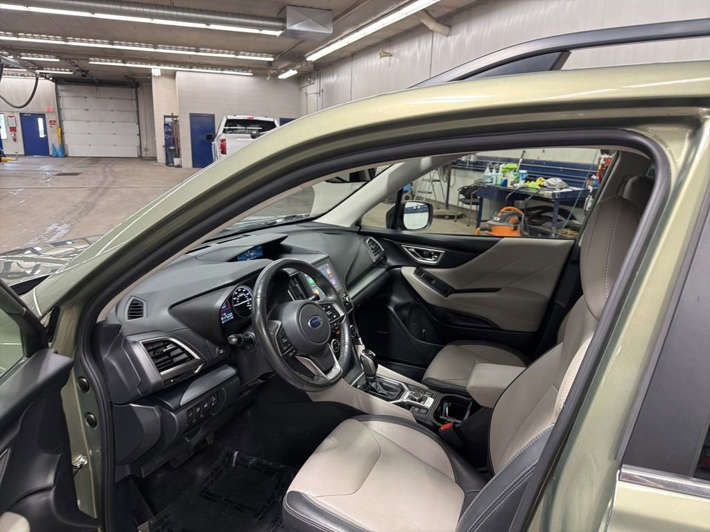 Used 2020 Subaru Forester Limited AWD/4WD image 20