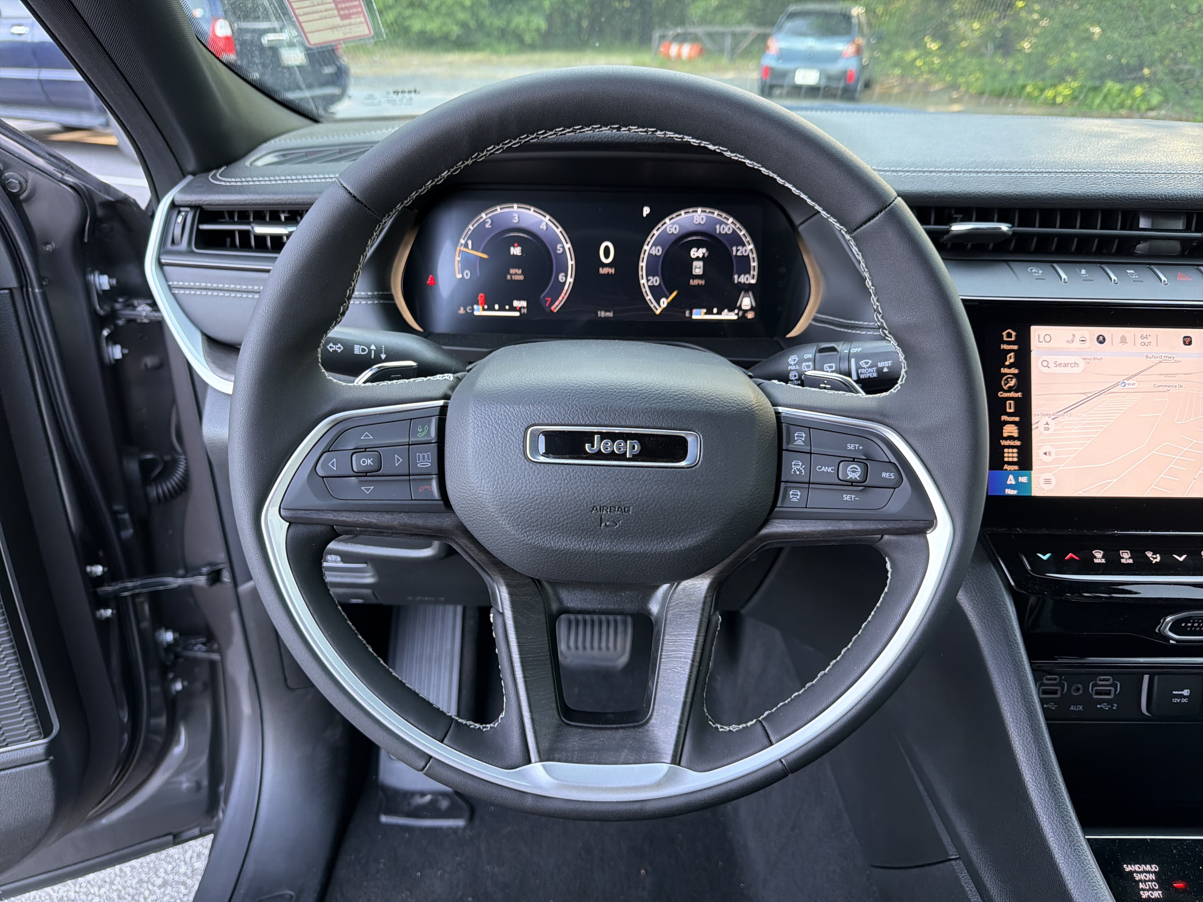 New 2026 Jeep Grand Cherokee L Limited w/ Limited Altitude Package AWD/4WD image 23