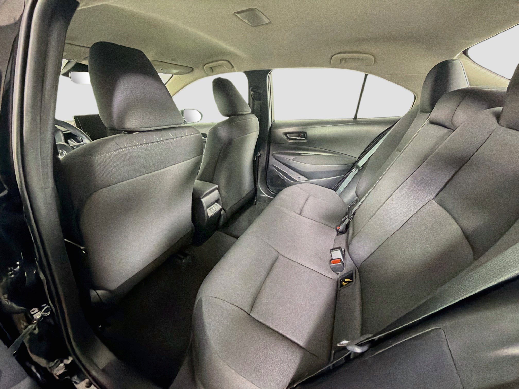 Used 2025 Toyota Corolla LE FWD image 25