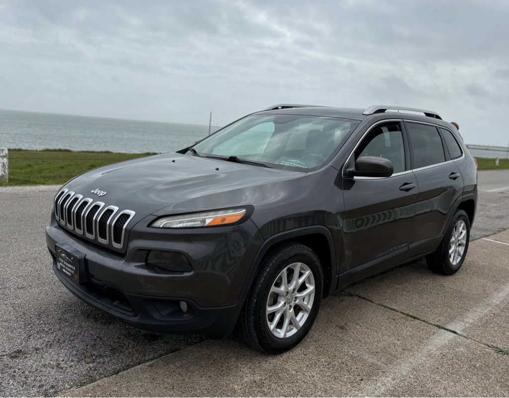 Used 2014 Jeep Cherokee Latitude w/ Comfort/Convenience Group image 1