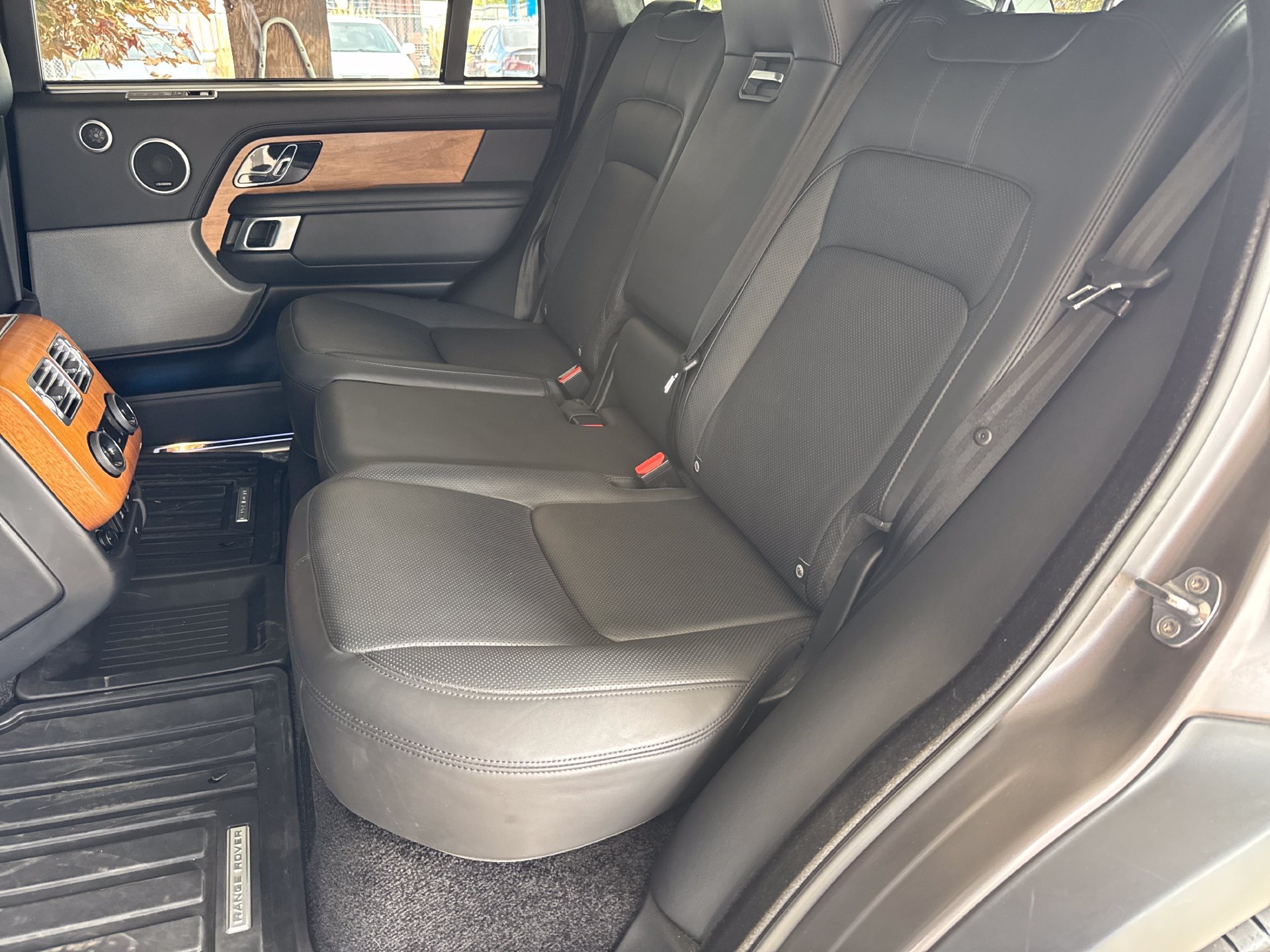 Used 2021 Land Rover Range Rover P525 Westminster Edition LWB AWD/4WD image 20