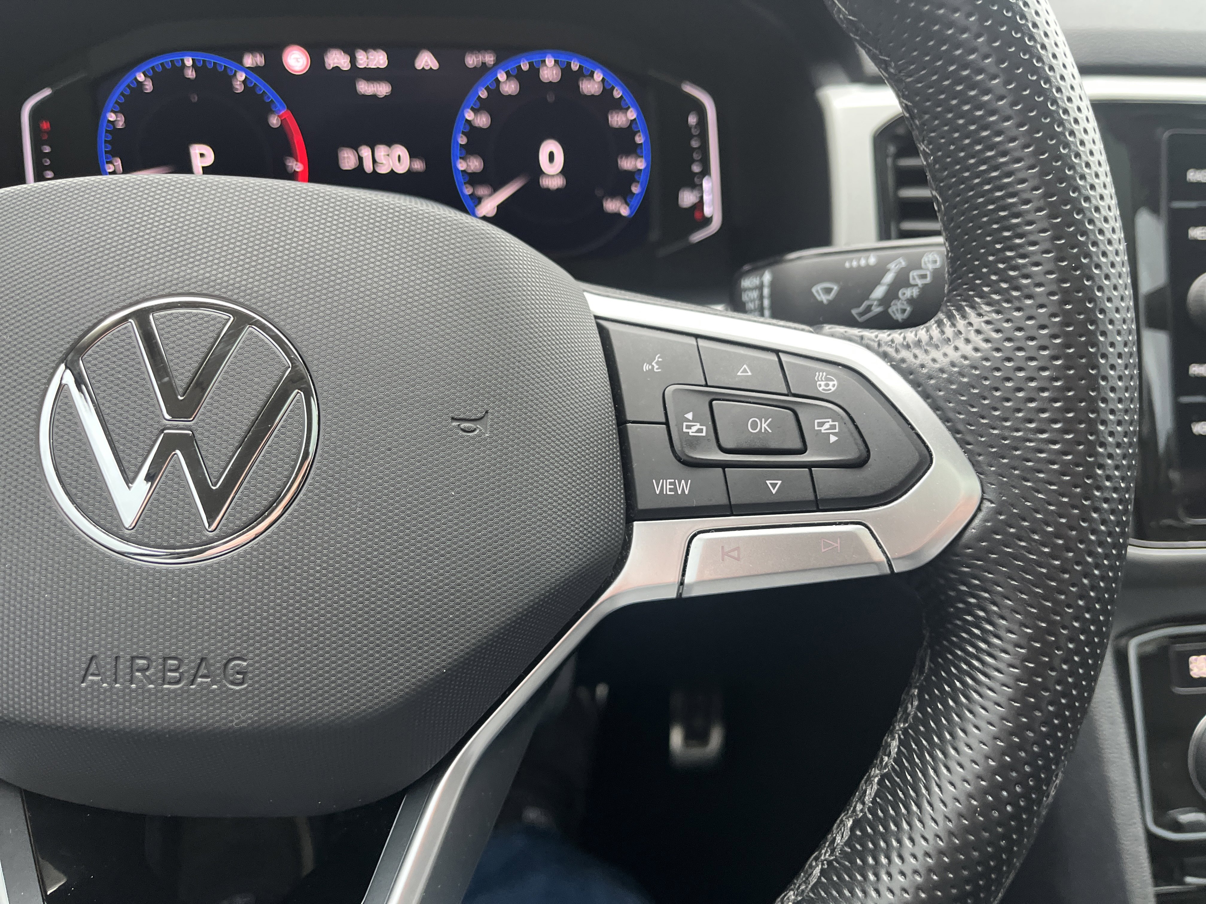 Used 2021 Volkswagen Atlas SEL Premium image 24