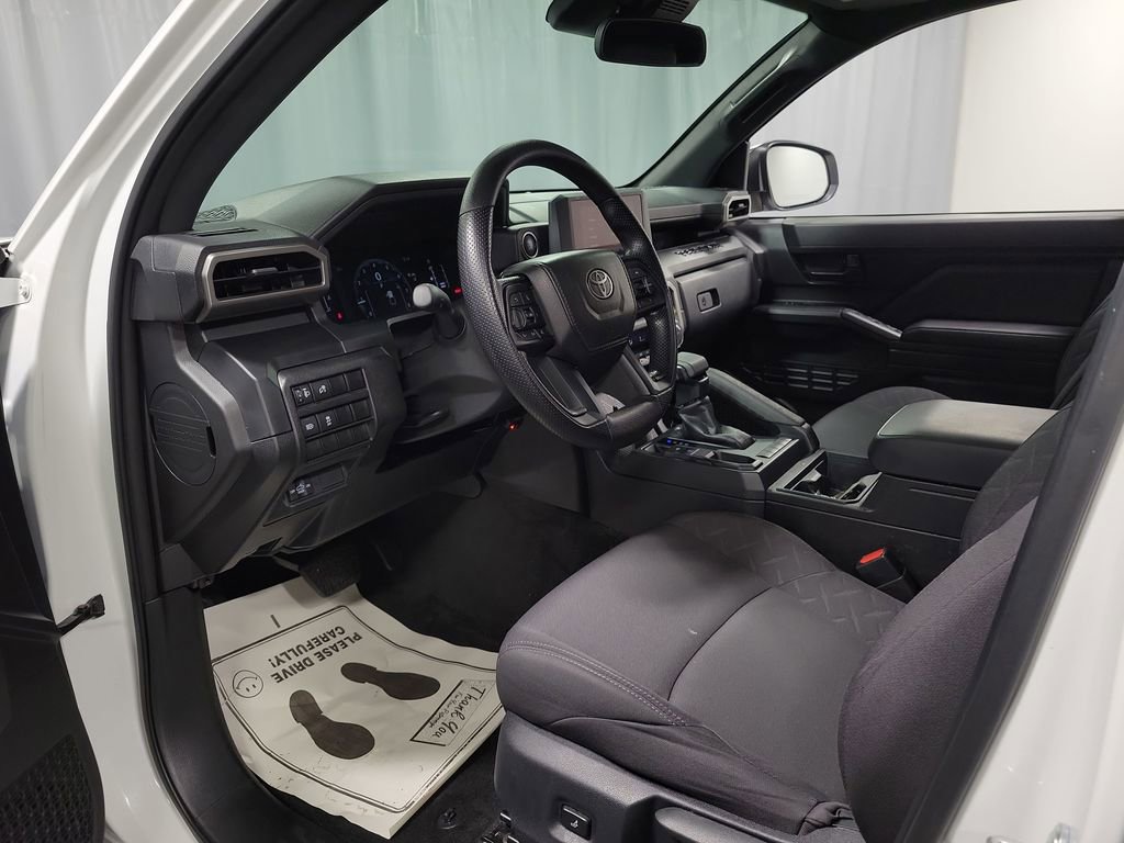 Used 2025 Toyota Tacoma SR image 12