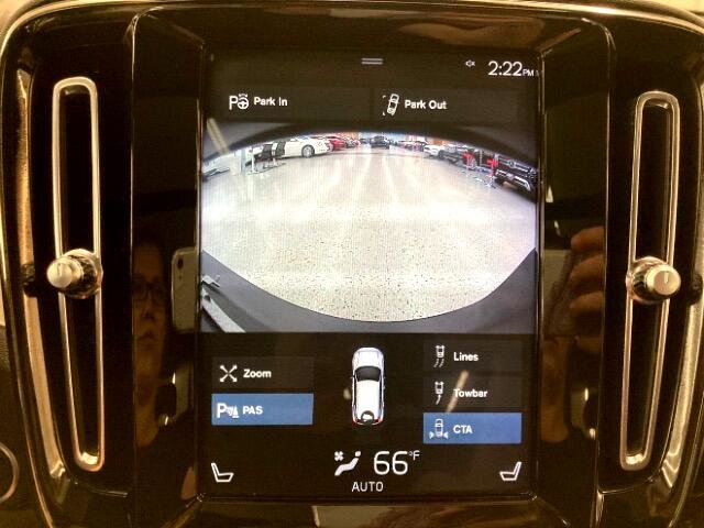 Used 2019 Volvo XC40 T5 Momentum image 21