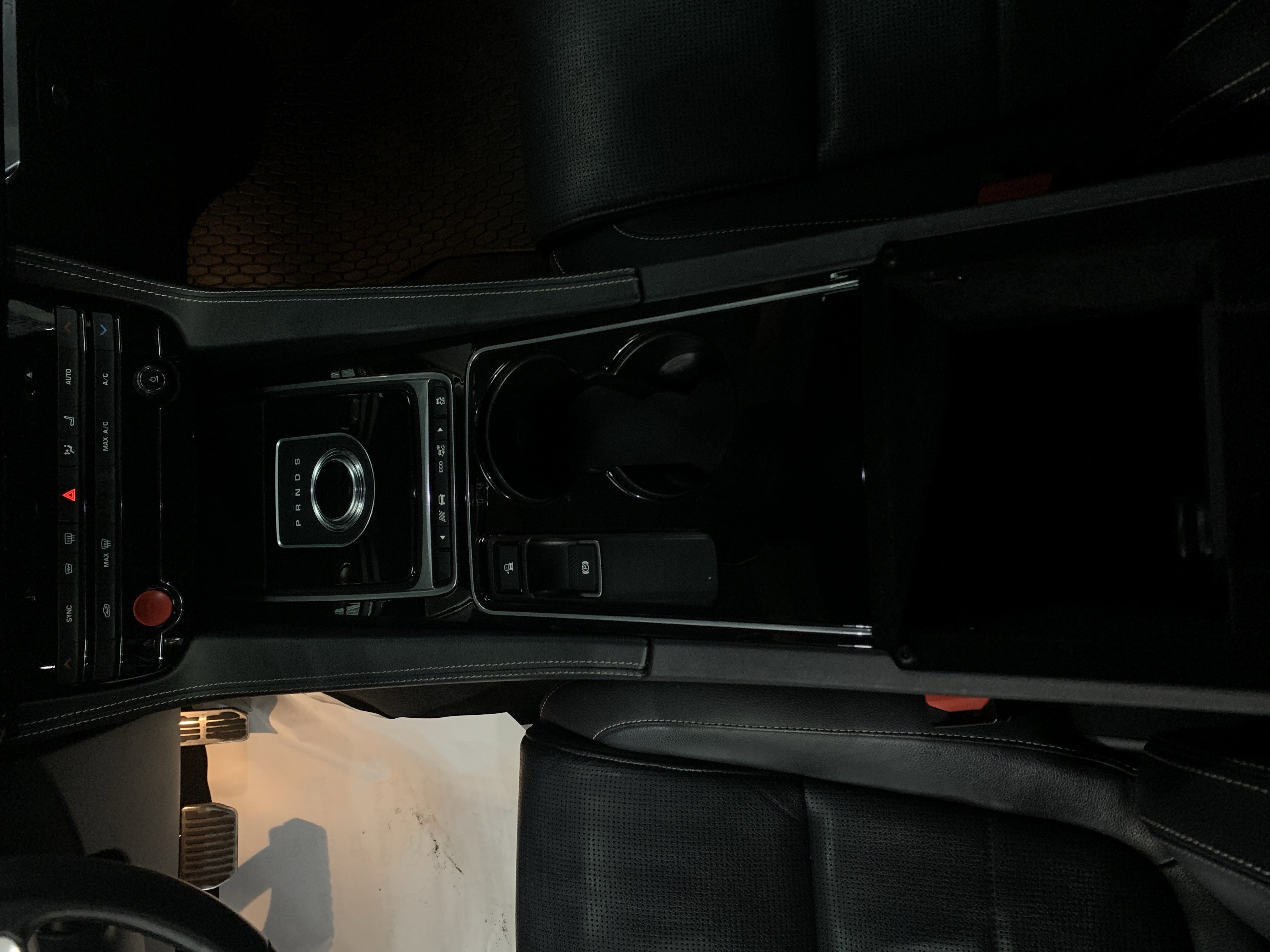 Used 2017 Jaguar F-PACE S AWD/4WD image 15