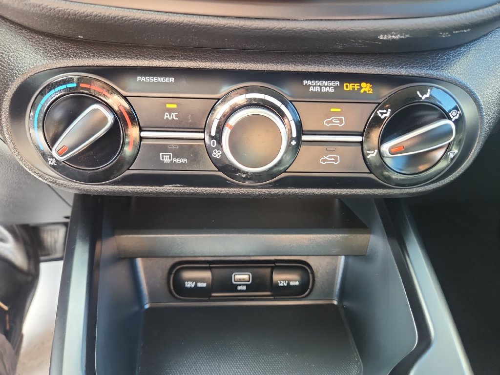 Certified 2024 Kia Soul LX w/ LX Technology Package FWD image 16