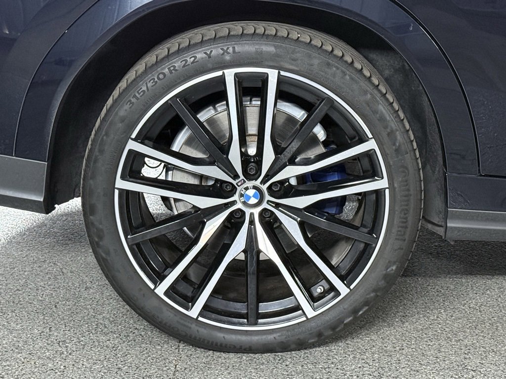 Used 2020 BMW X6 M50i w/ Executive Package image 9