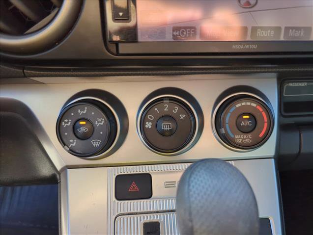 Used 2011 Scion xB FWD image 16