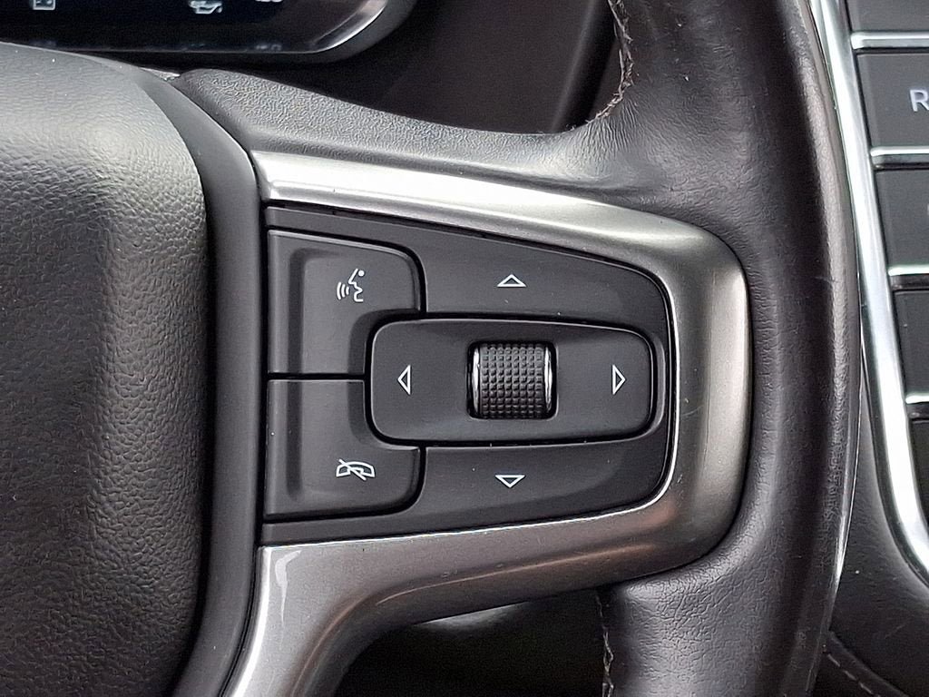 Used 2022 Chevrolet Suburban LT AWD/4WD image 20