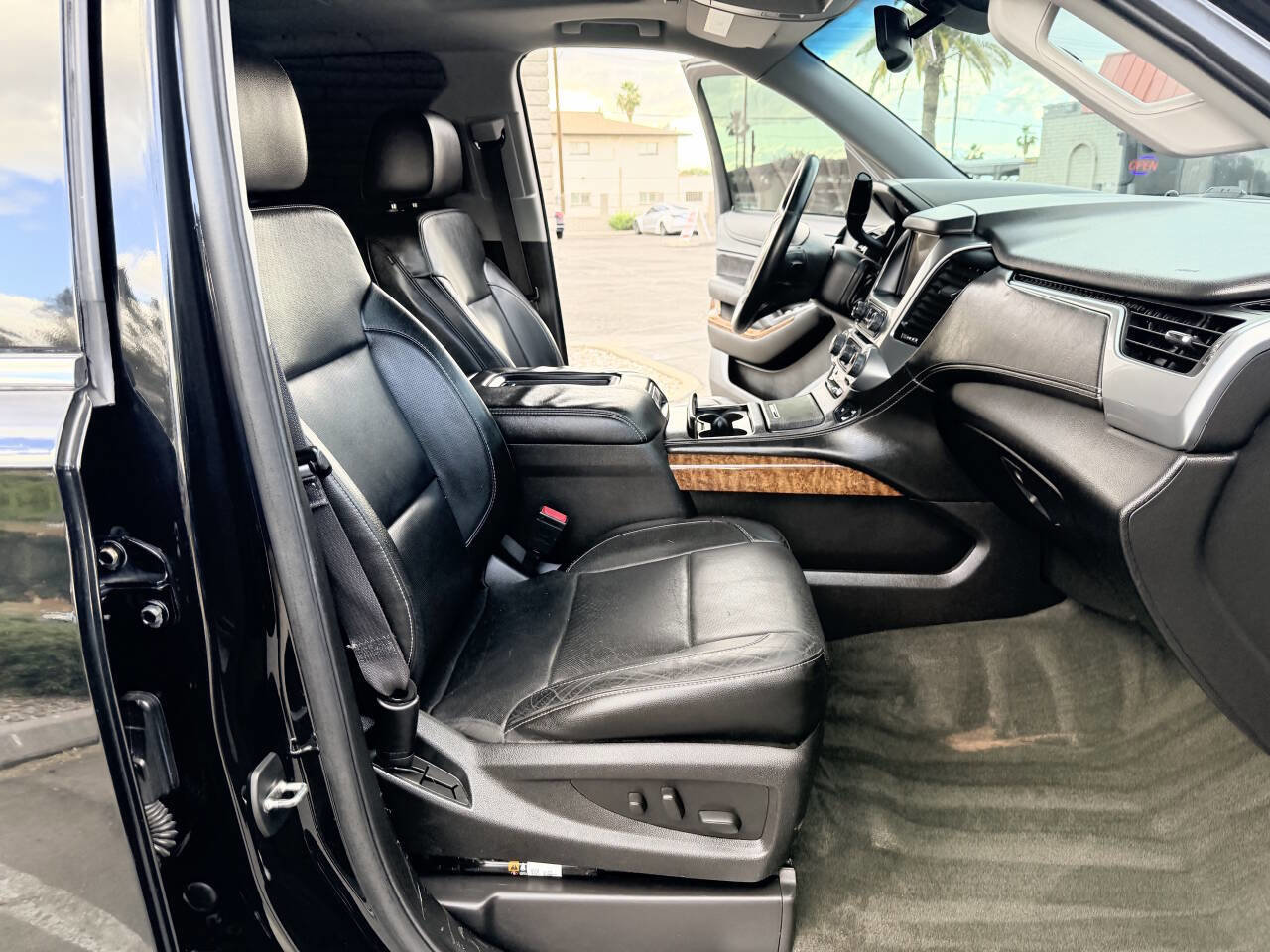 Used 2015 Chevrolet Tahoe LTZ image 26