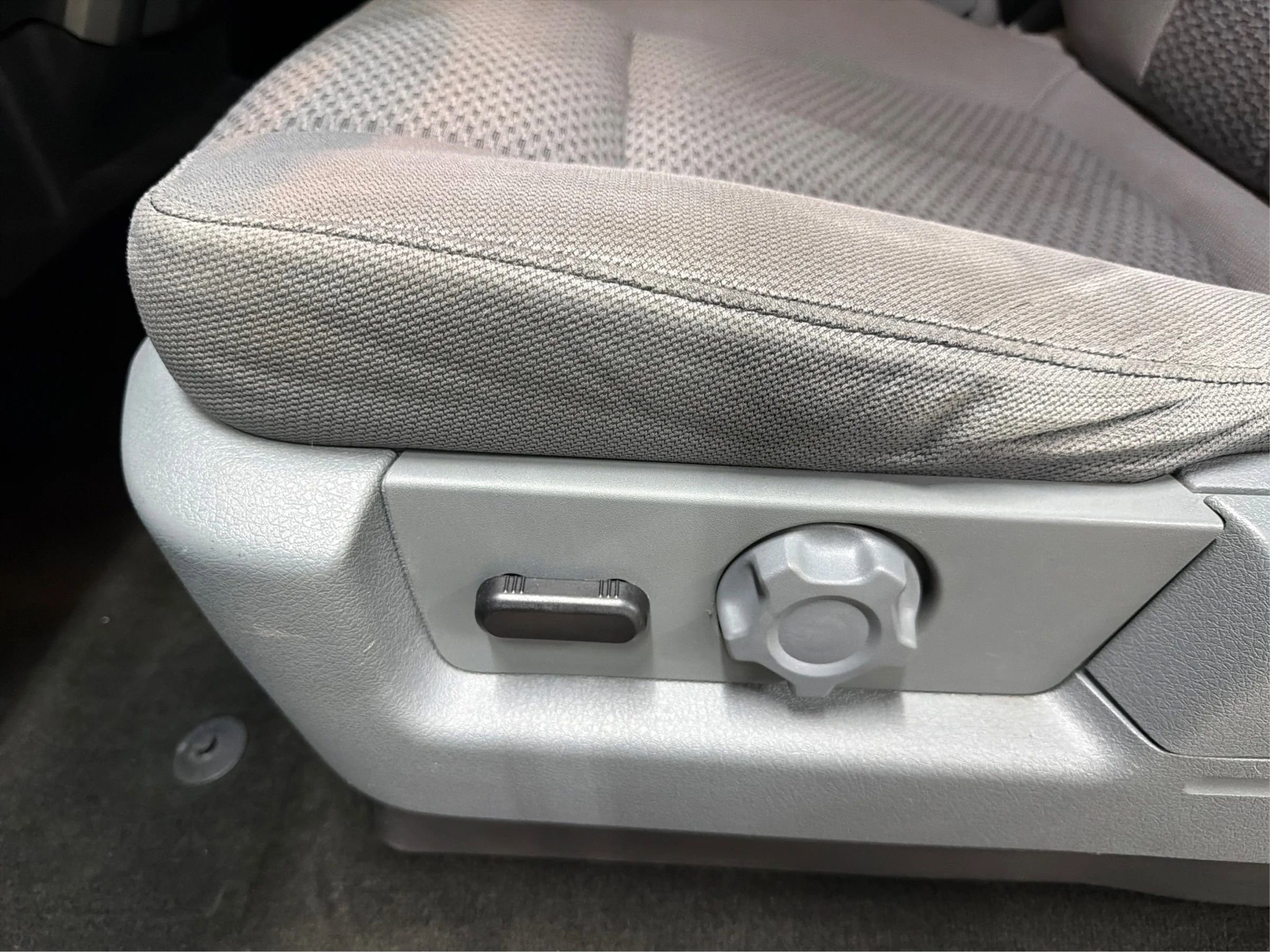 Used 2013 Ford F150 XLT w/ XLT Chrome Pkg image 33