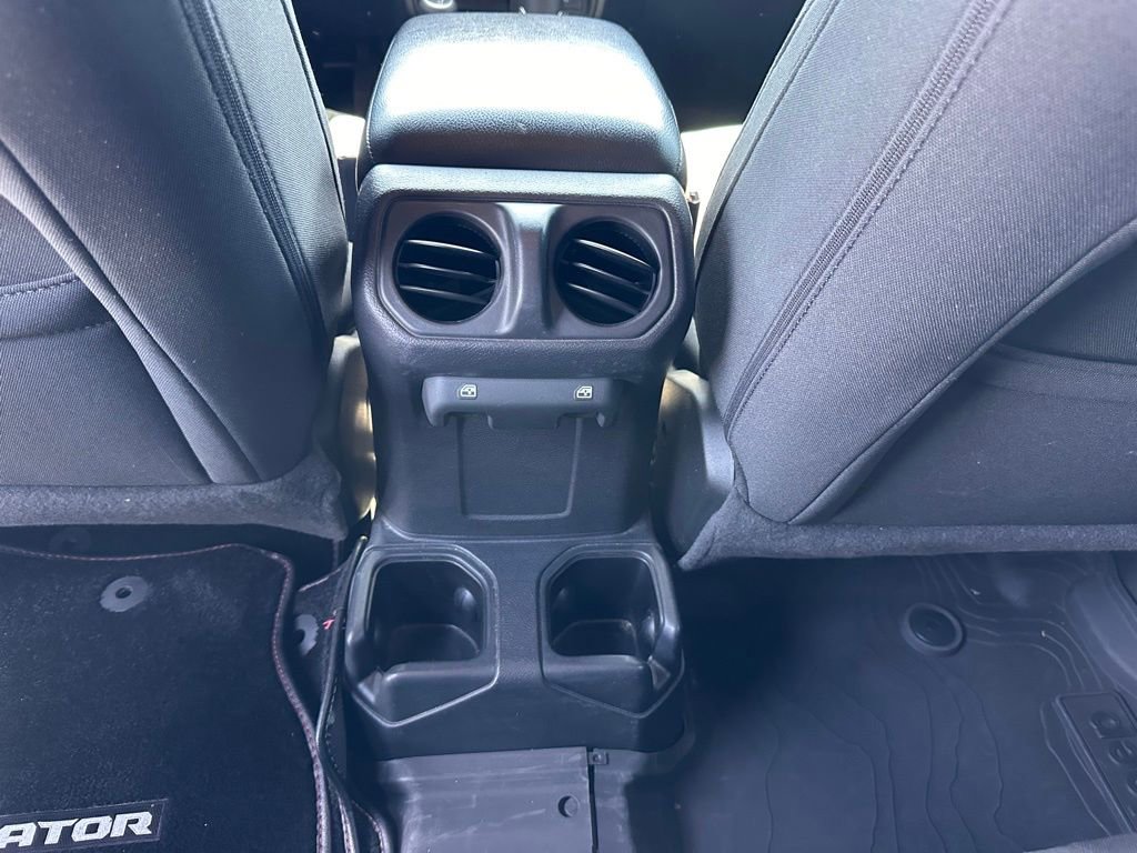 Used 2022 Jeep Gladiator Sport image 23