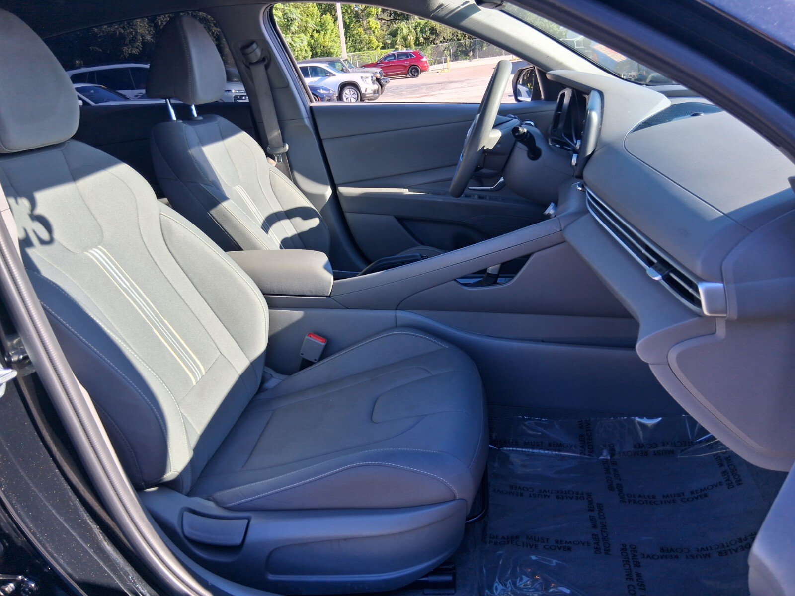 Used 2023 Hyundai Elantra SEL w/ Cargo Package FWD image 16