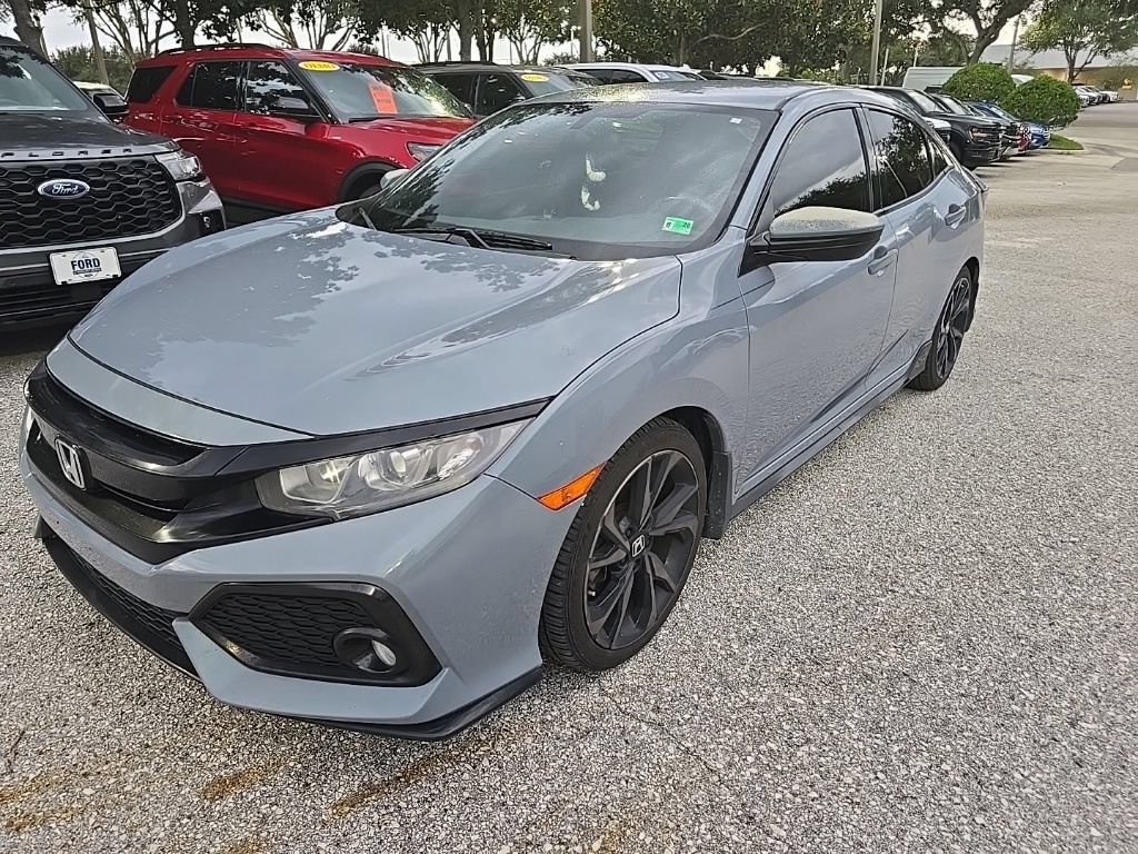 Used 2018 Honda Civic Sport image 2