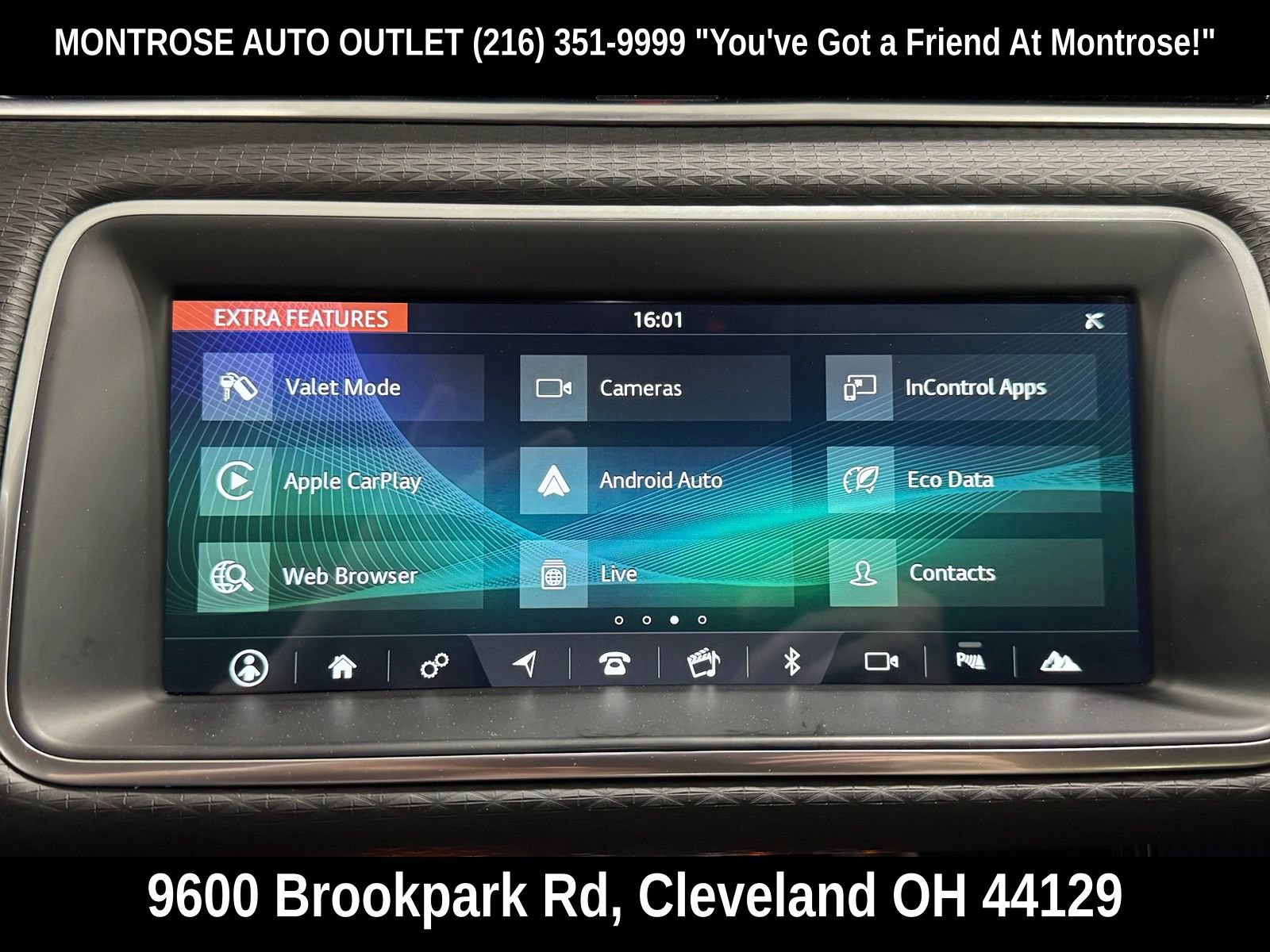 Used 2020 Land Rover Range Rover Evoque S AWD/4WD image 28