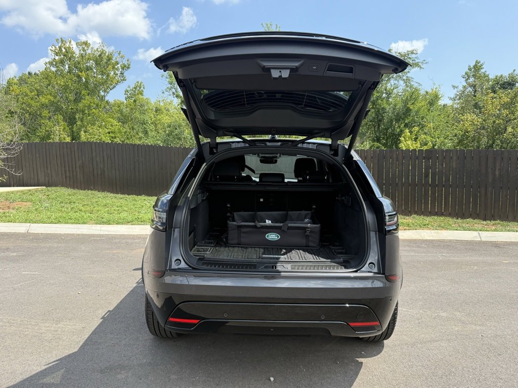 New 2026 Land Rover Range Rover Velar Dynamic SE image 5