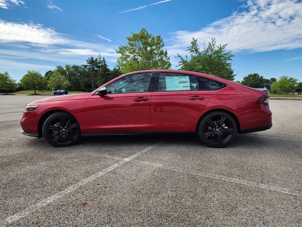 Used 2024 Honda Accord Sport image 12