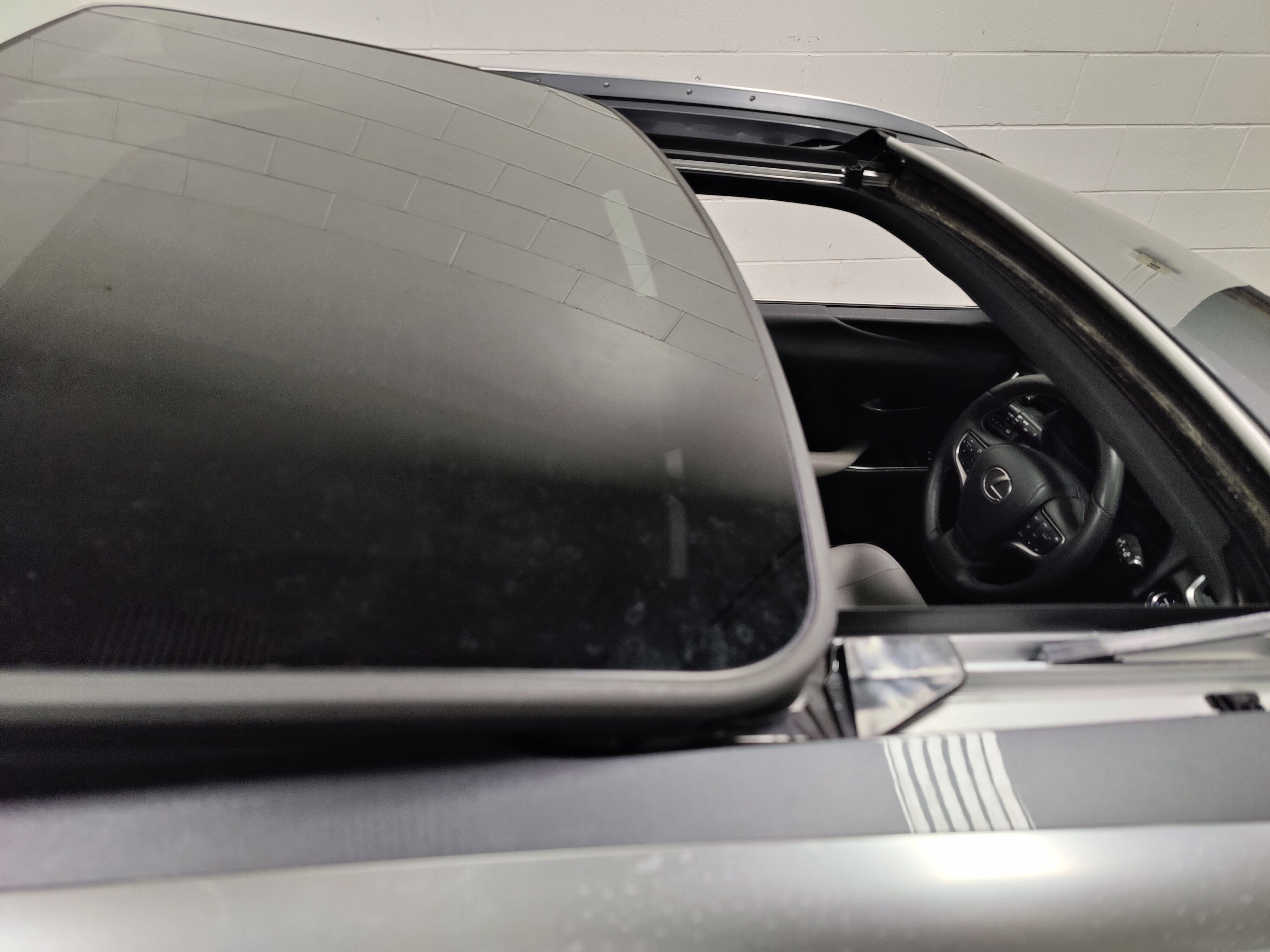 Used 2021 Lexus UX 250h w/ Premium Package image 7