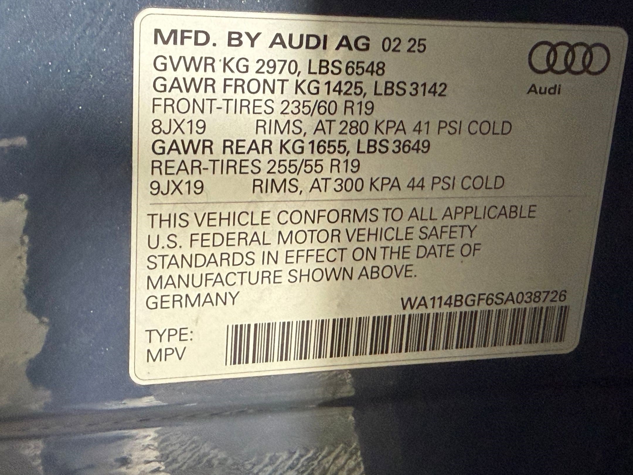 Certified 2025 Audi Q6 e-tron Premium w/ Convenience Package image 20