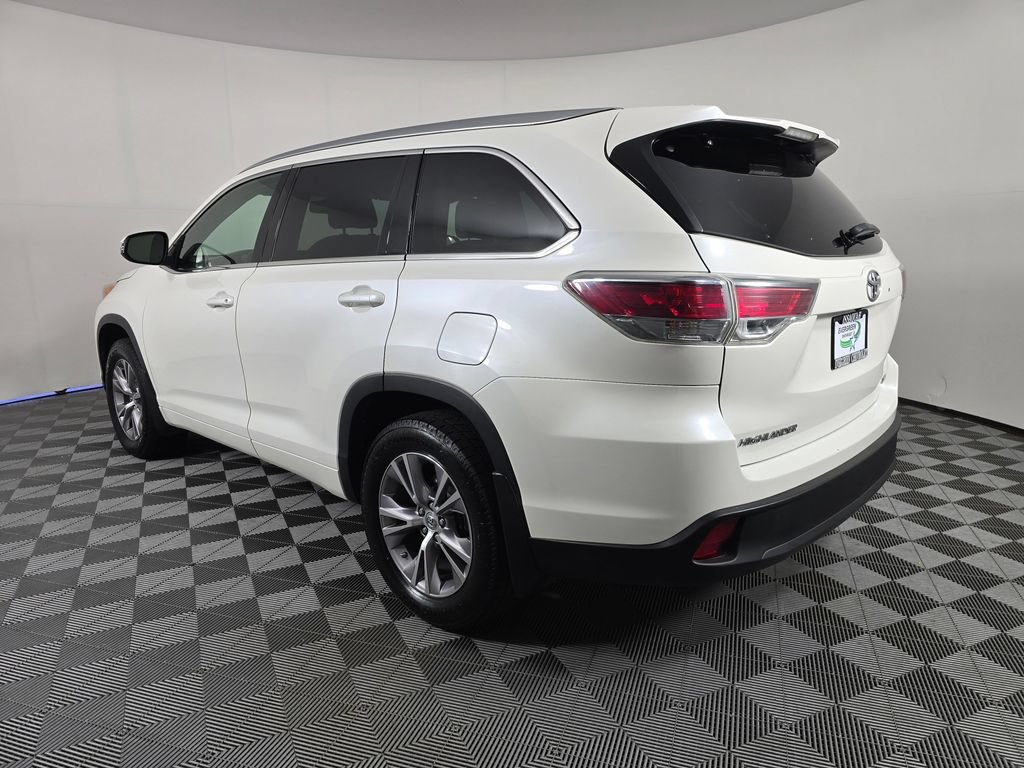 Used 2015 Toyota Highlander XLE AWD/4WD image 5