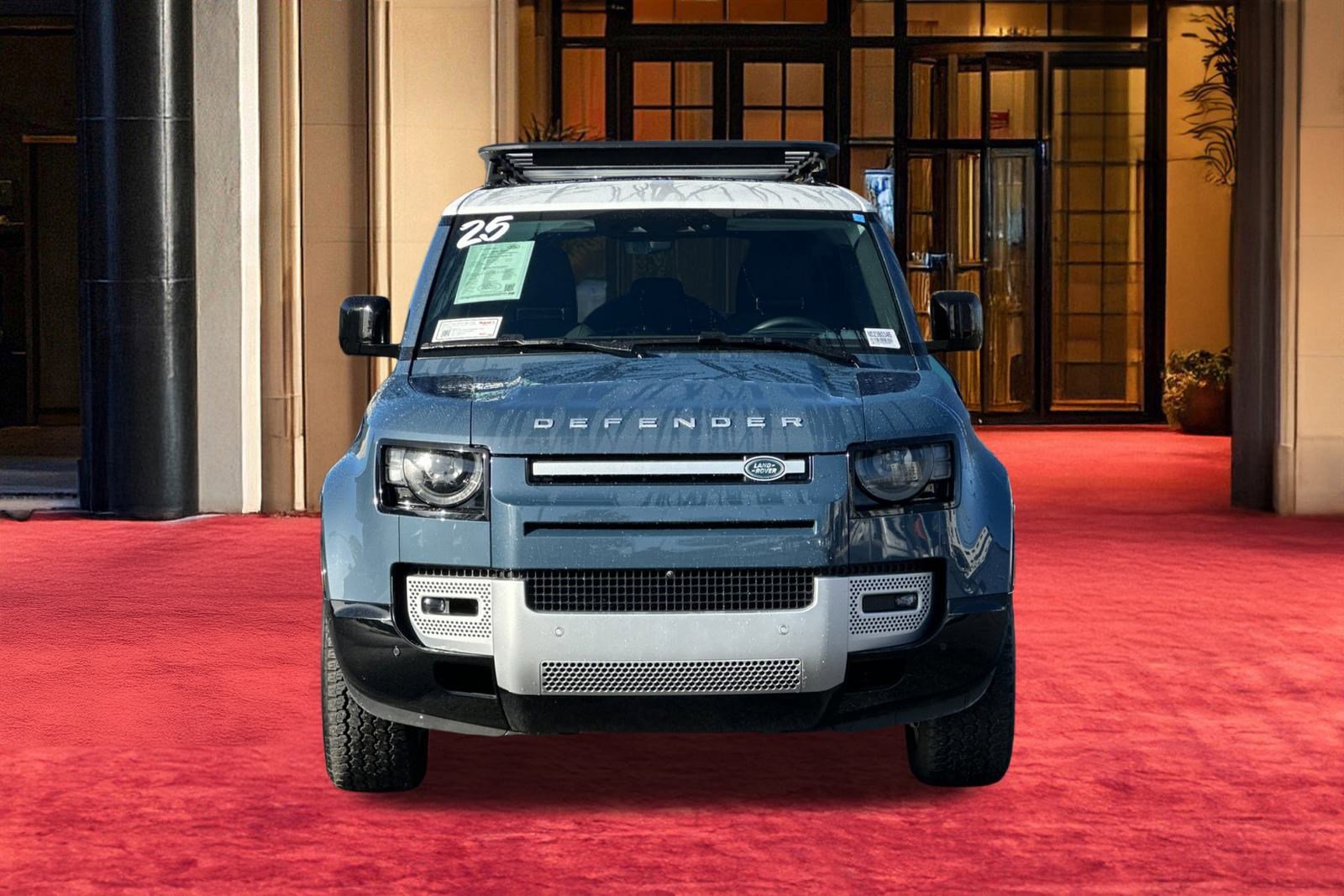 Used 2025 Land Rover Defender 110 S image 7