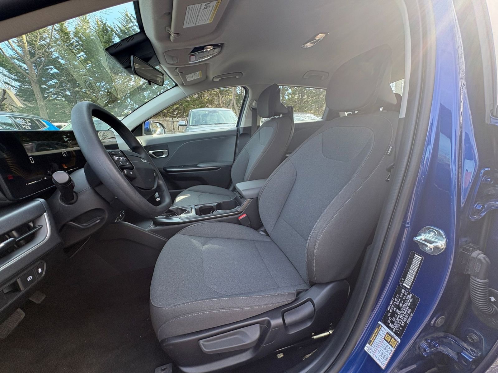 Used 2025 Kia K4 FWD image 24