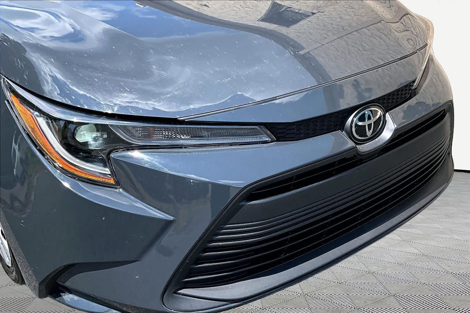 Certified 2024 Toyota Corolla LE FWD image 30