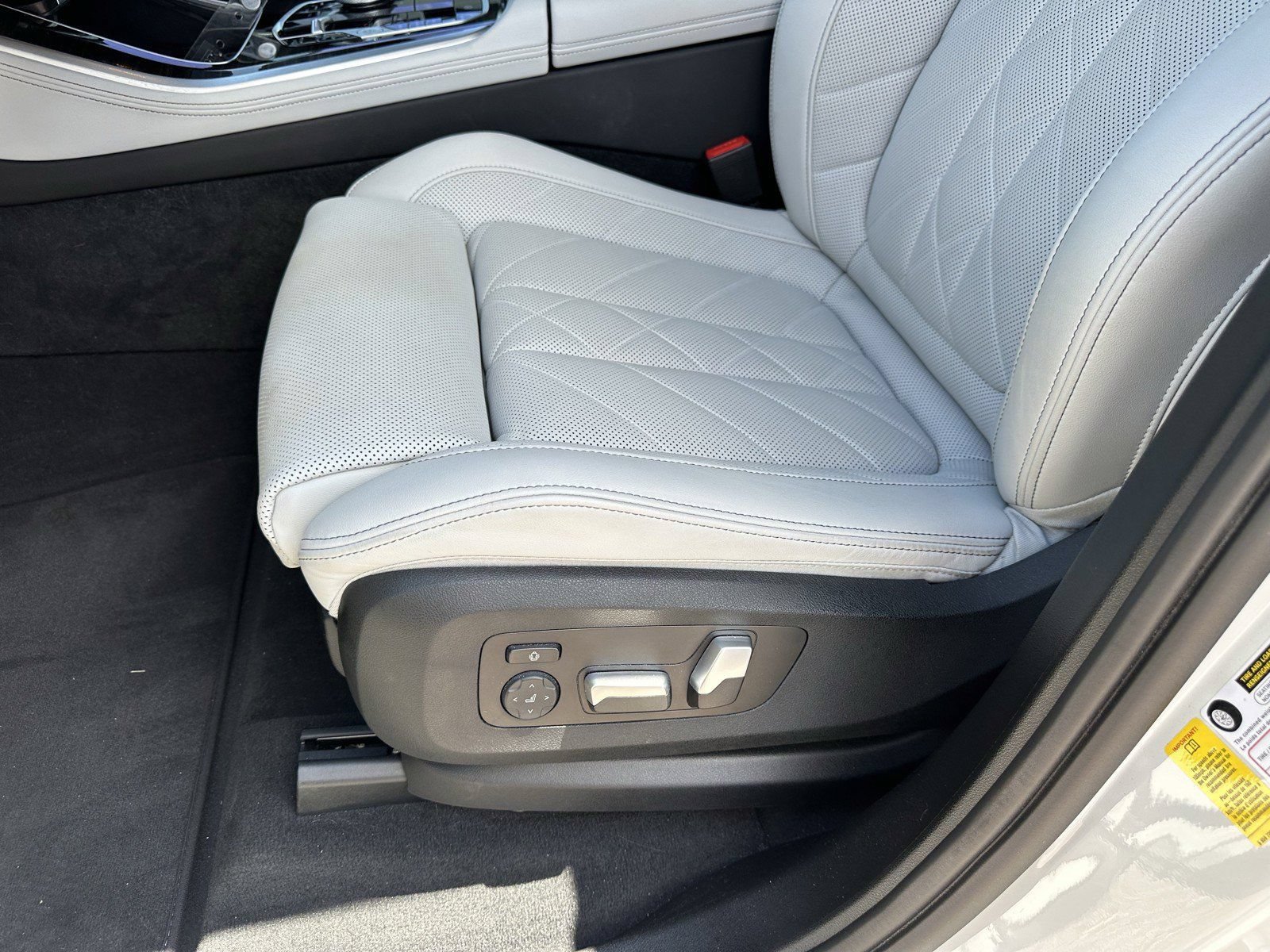 Certified 2024 BMW X5 sDrive40i w/ Premium Package RWD image 19