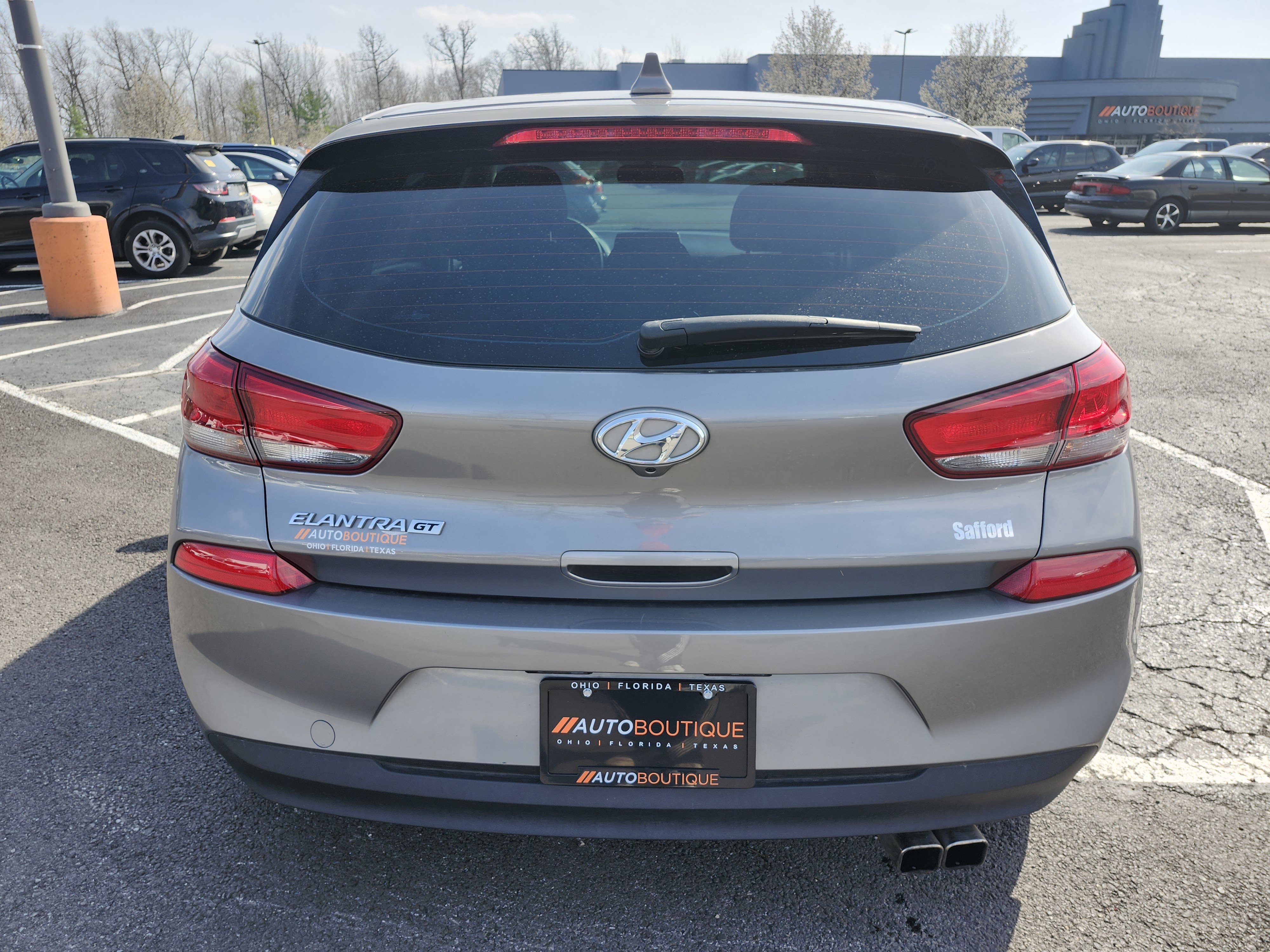 Used 2020 Hyundai Elantra GT FWD image 8