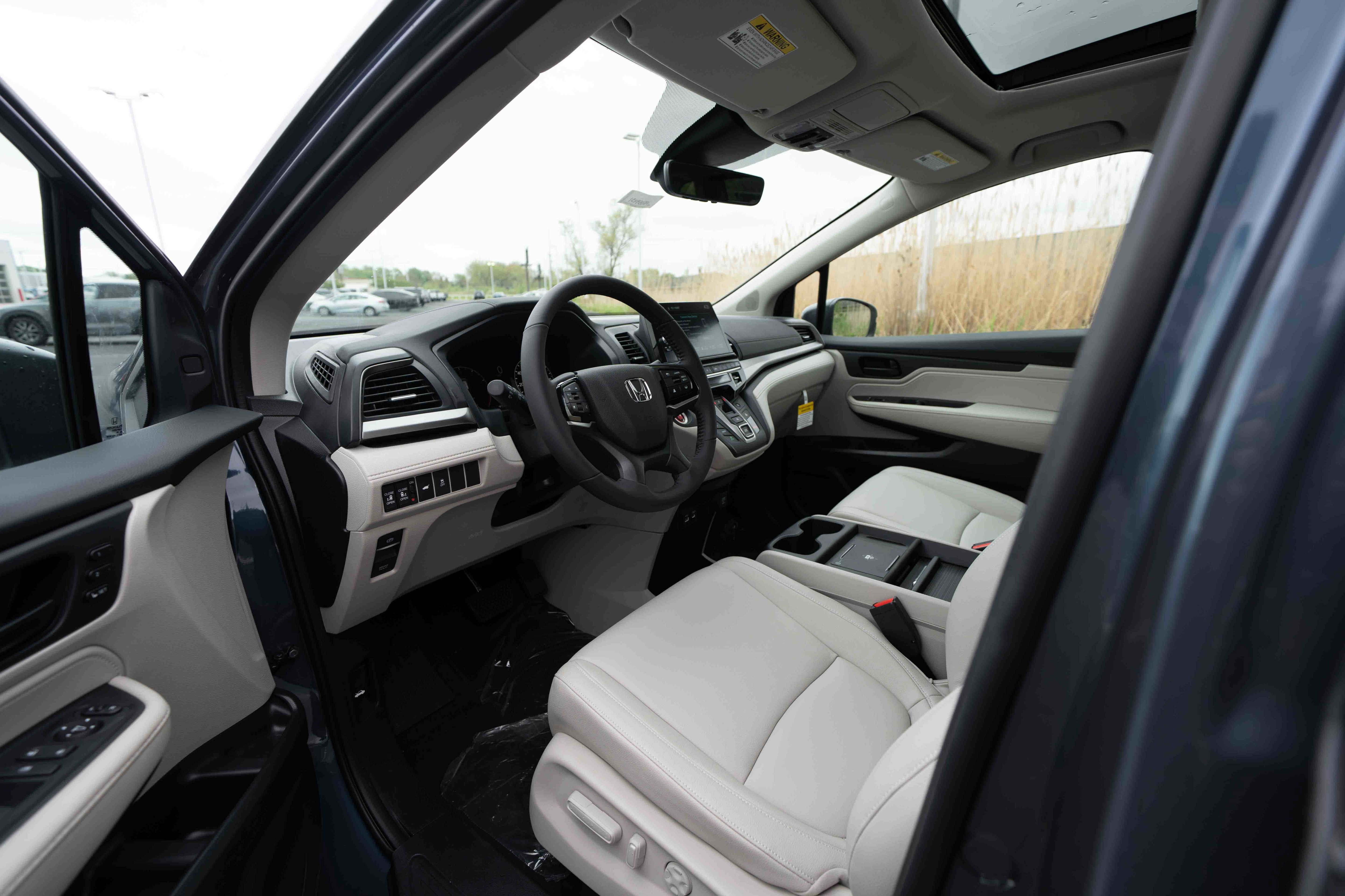 Used 2026 Honda Odyssey EX-L image 8