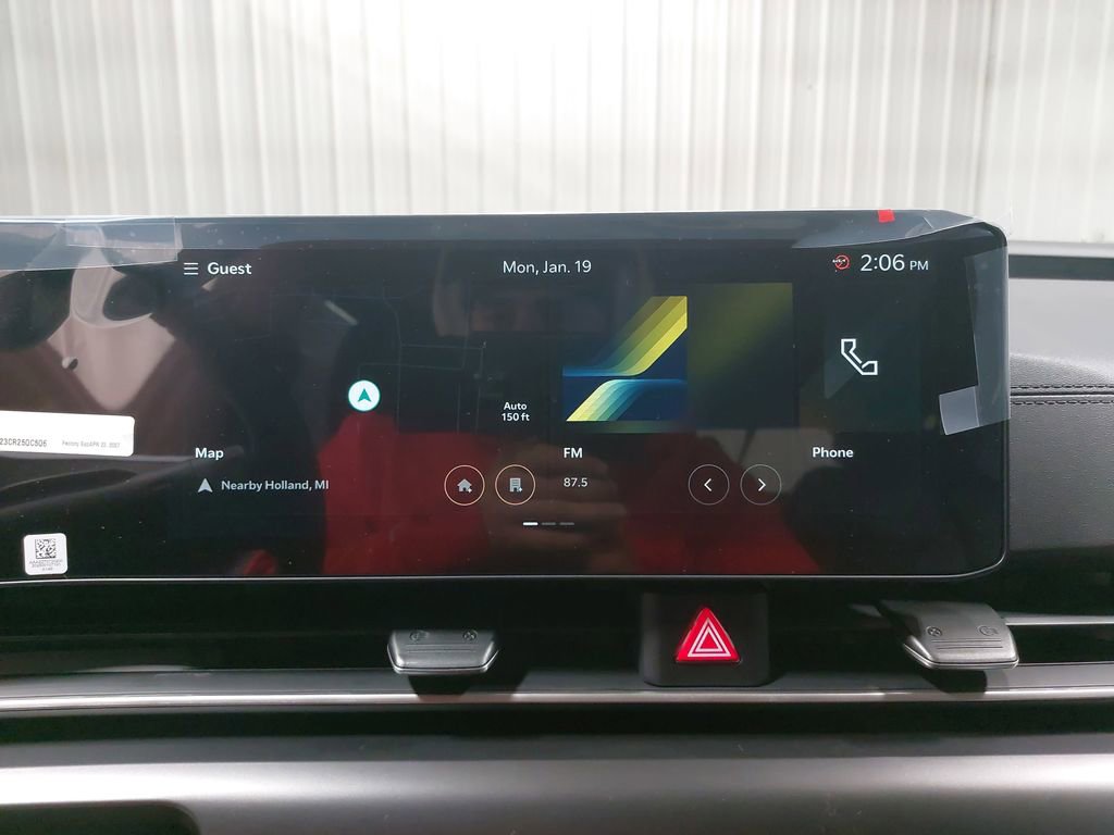 New 2026 Kia Carnival FWD image 23