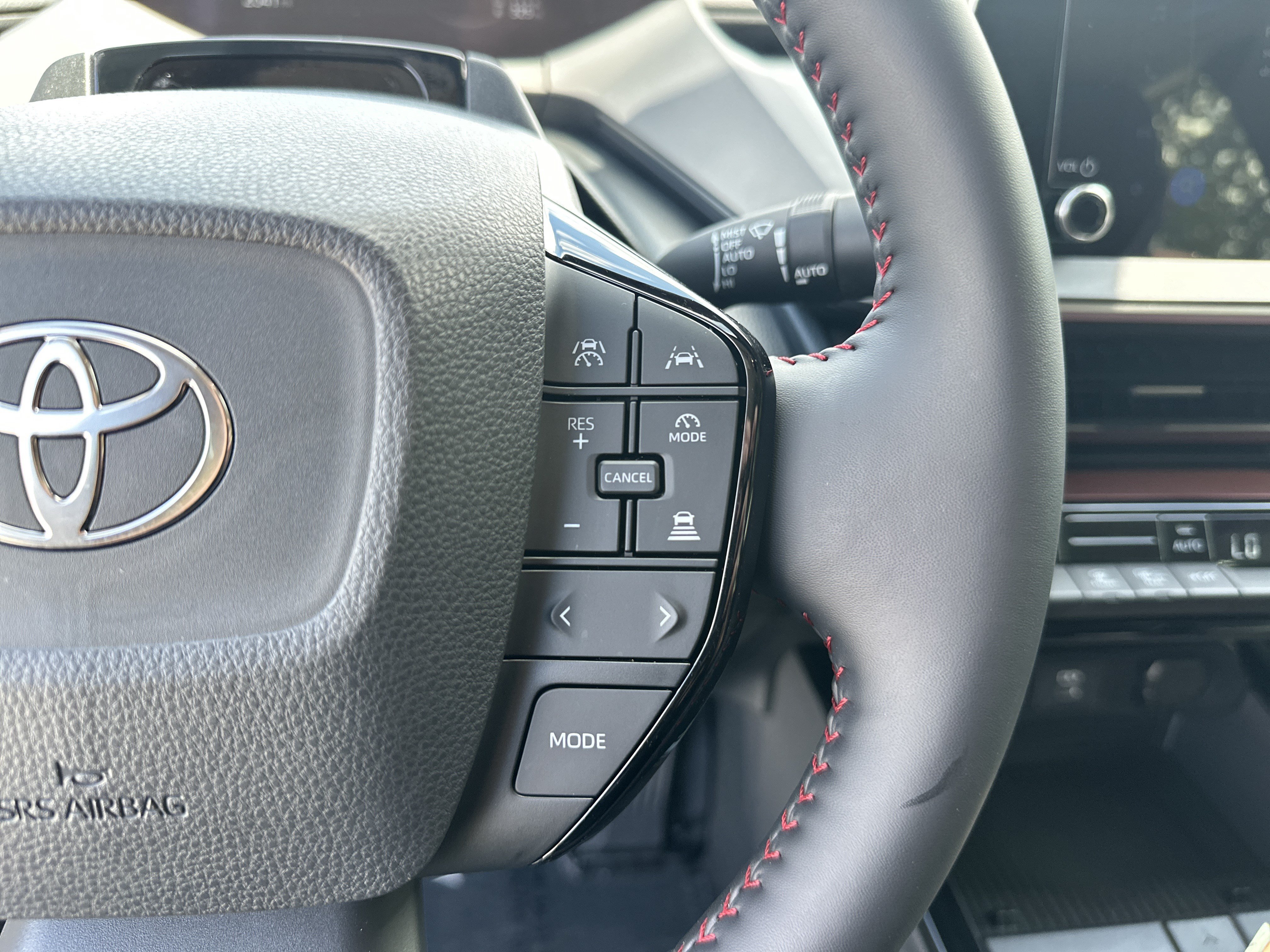 Certified 2026 Toyota Prius Plug-In Hybrid FWD image 20