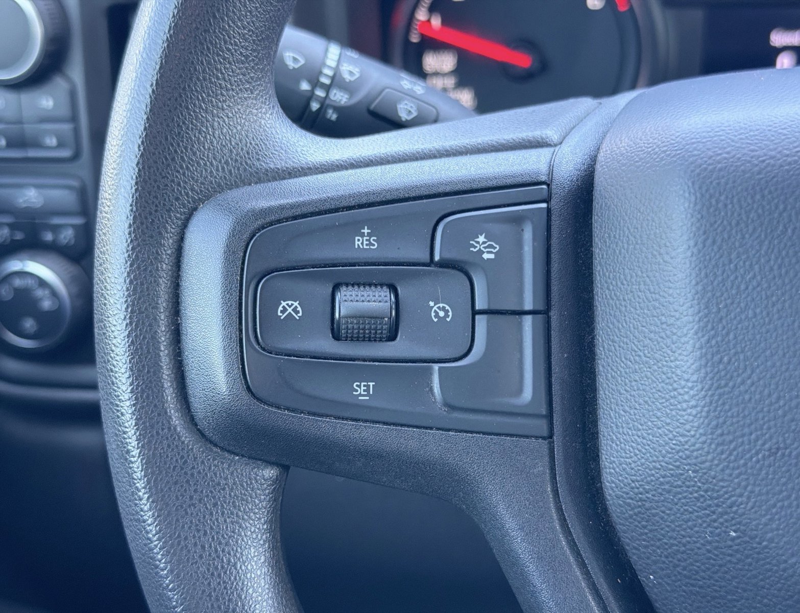 Used 2024 Chevrolet Silverado 1500 Custom Trail Boss w/ Turbomax Blackout Package AWD/4WD image 22