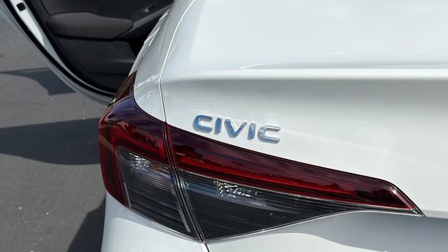 Used 2025 Honda Civic Sport image 12