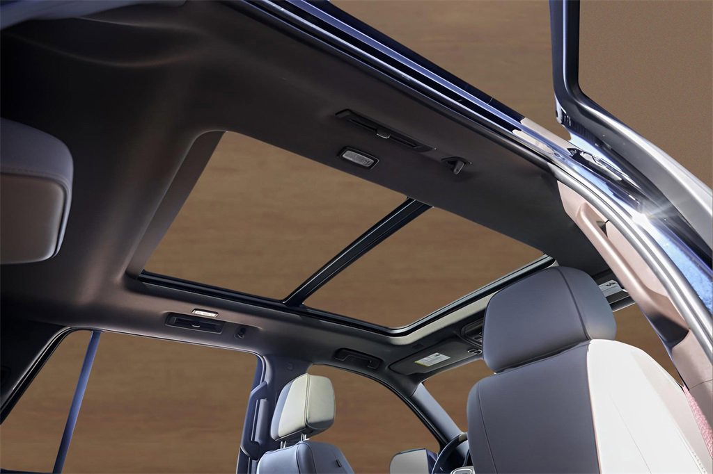 Used 2021 GMC Yukon SLT w/ SLT Luxury Plus Package image 30