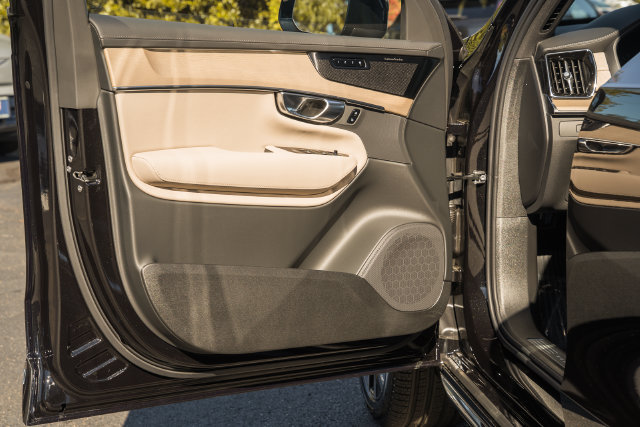New 2027 Volvo XC90 B5 Plus AWD/4WD image 40